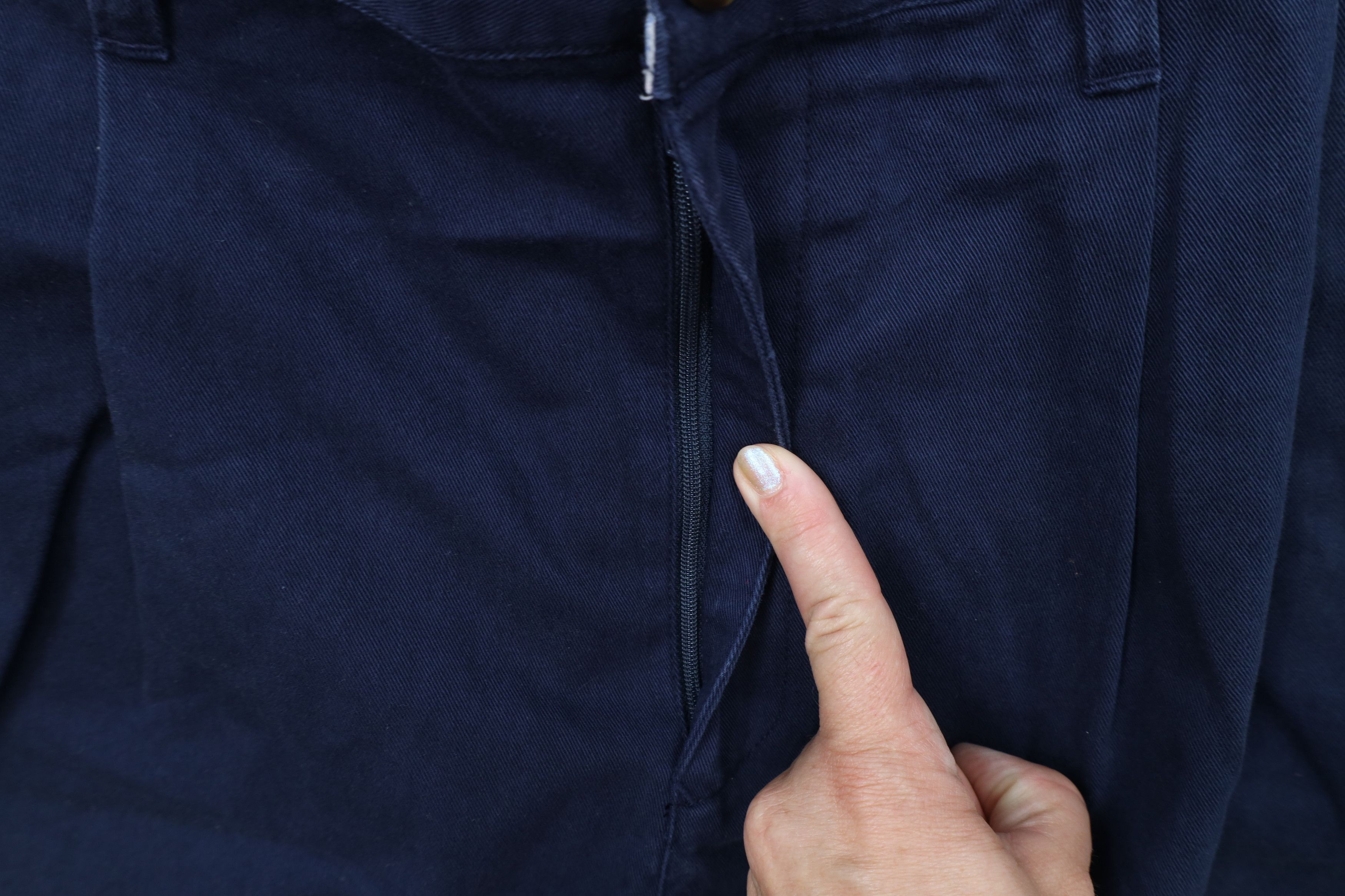 Tommy Hilfiger Vintage 90s Tommy Hilfiger Golf Chino Shorts Blue Cotton Size US 33 - 7 Thumbnail