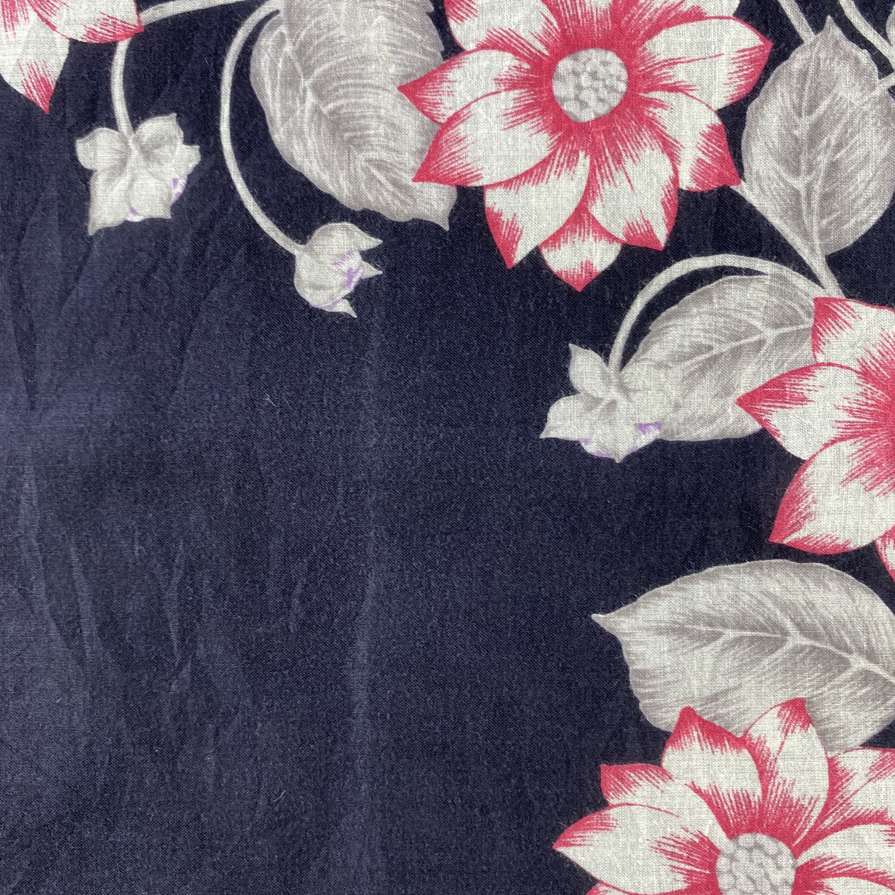 Hanae Mori Hanae Mori Handkerchief/Neckerchief/Bandana HC891 Size ONE SIZE - 4 Thumbnail
