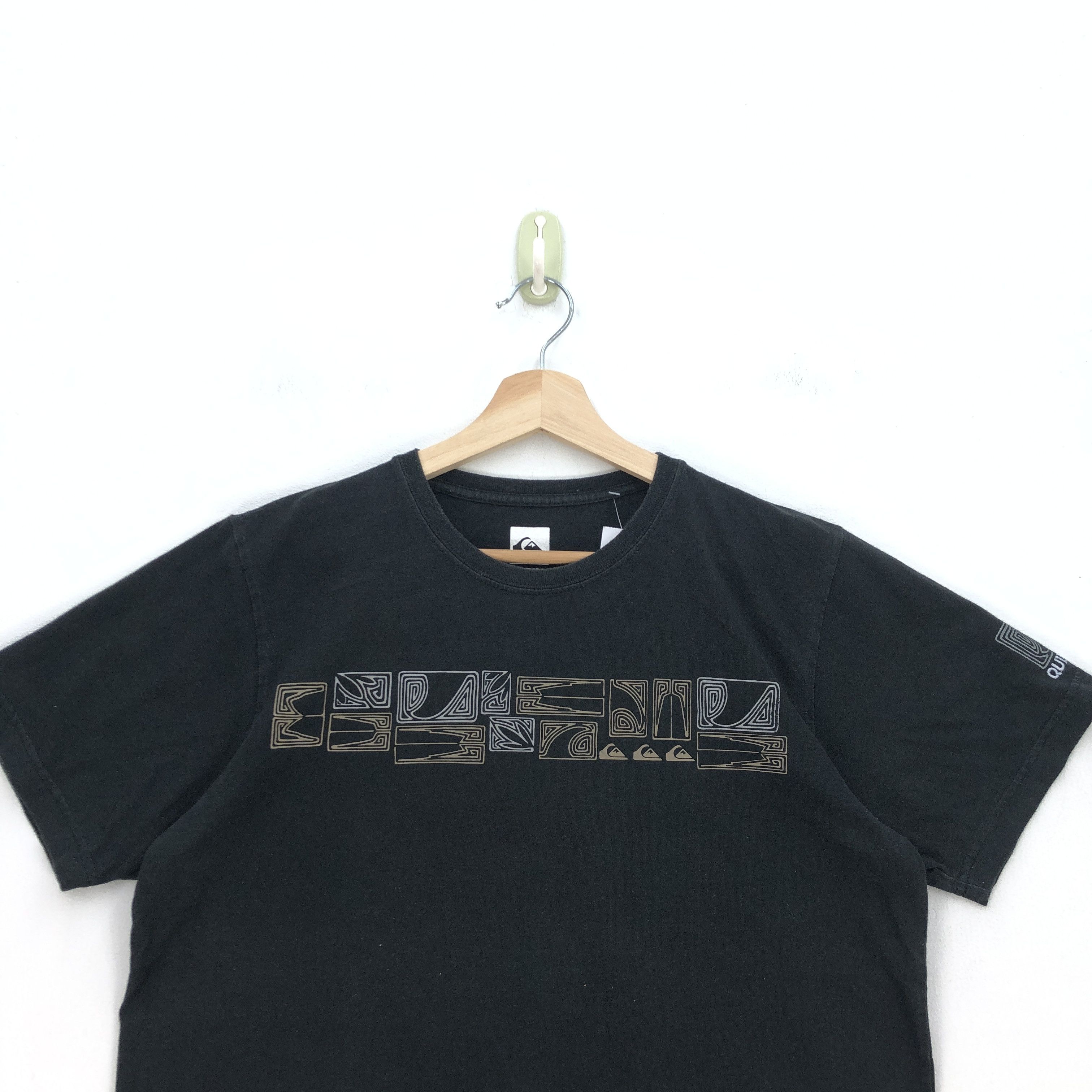Quiksilver Vintage Quiksilver T Shirt Surfwear Quiksilver Tees Size US M / EU 48-50 / 2 - 3 Thumbnail