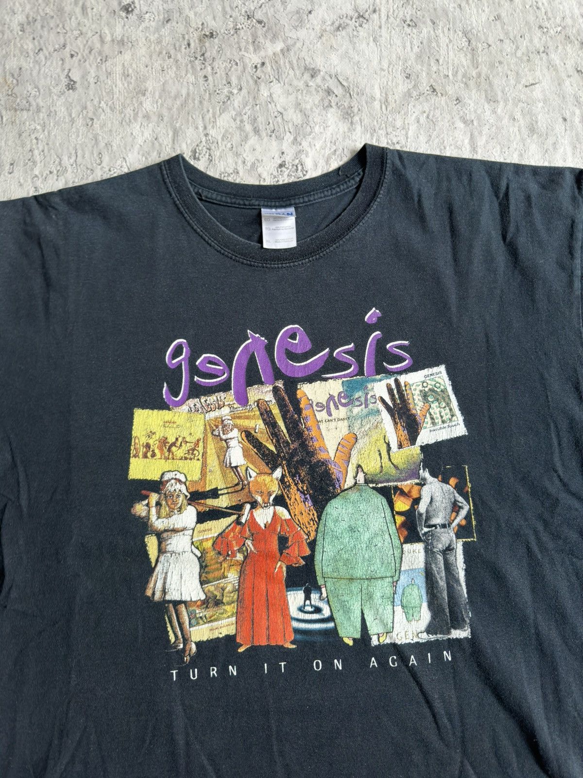 Band Tees × Vintage 2000s GENESIS Band Britpop T Shirt Size US XL / EU 56 / 4 - 2 Thumbnail
