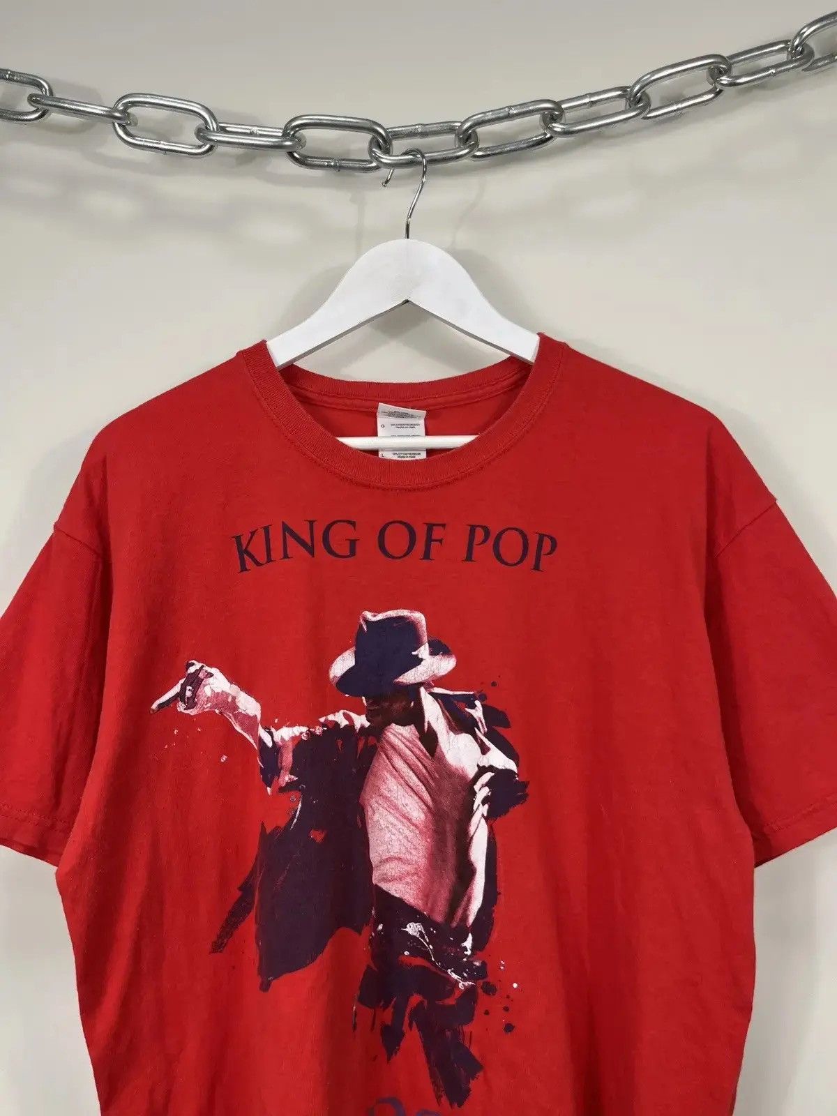 Band Tees × Michael Jackson × Vintage Vintage 2009 Michael Jackson King Of Pop Red Rare Tee Size US L / EU 52-54 / 3 - 2 Thumbnail