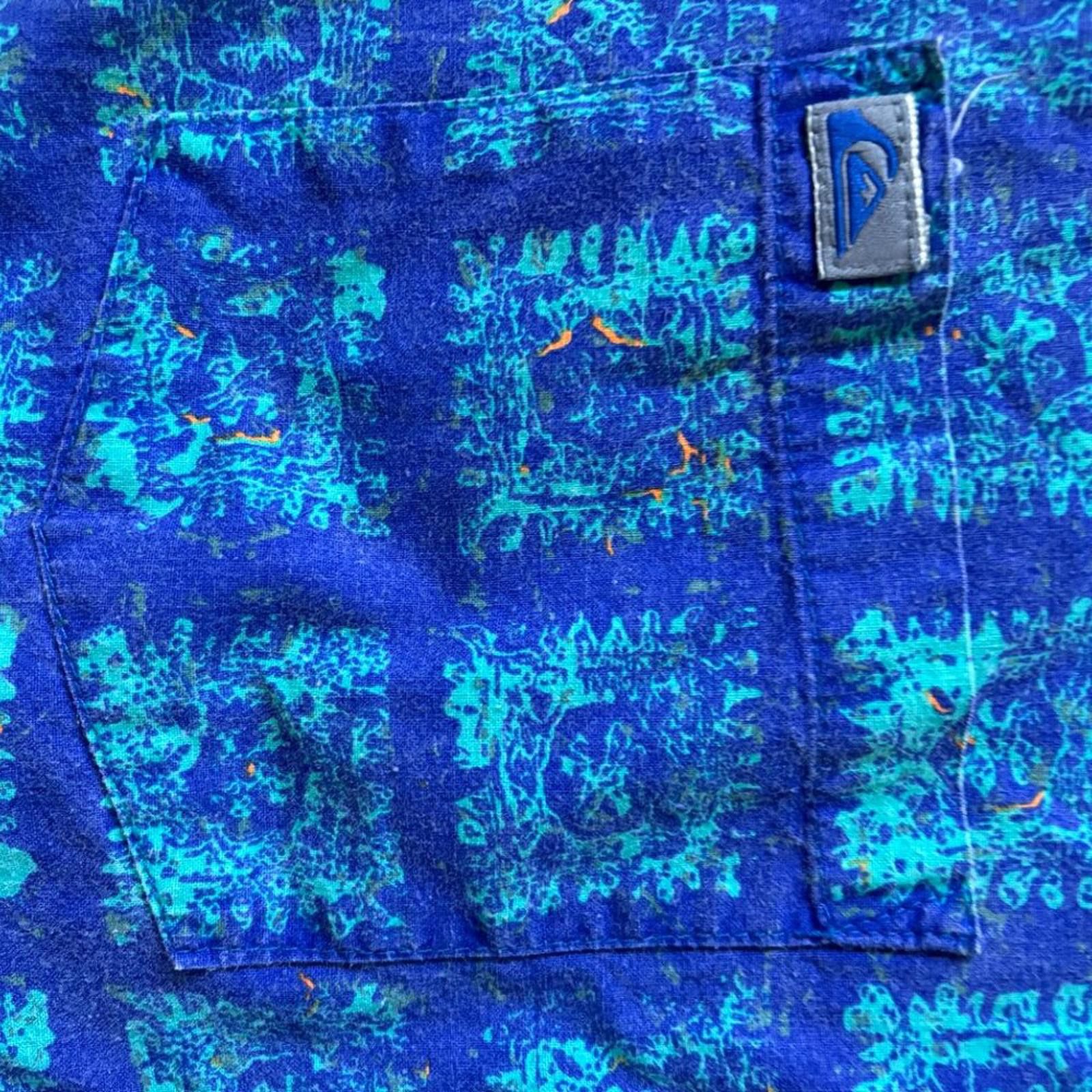 Quiksilver Rare Quicksilver Swirl Tag Vintage 90s All Over Print Shirt Size US M / EU 48-50 / 2 - 8 Thumbnail