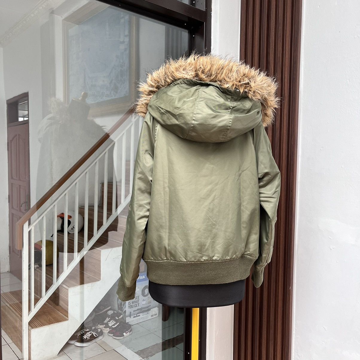 If Six Was Nine Y2K Bomber Jacket Love Toxic Japan Fur Faux Hooded Size L / US 10 / IT 46 - 6 Thumbnail