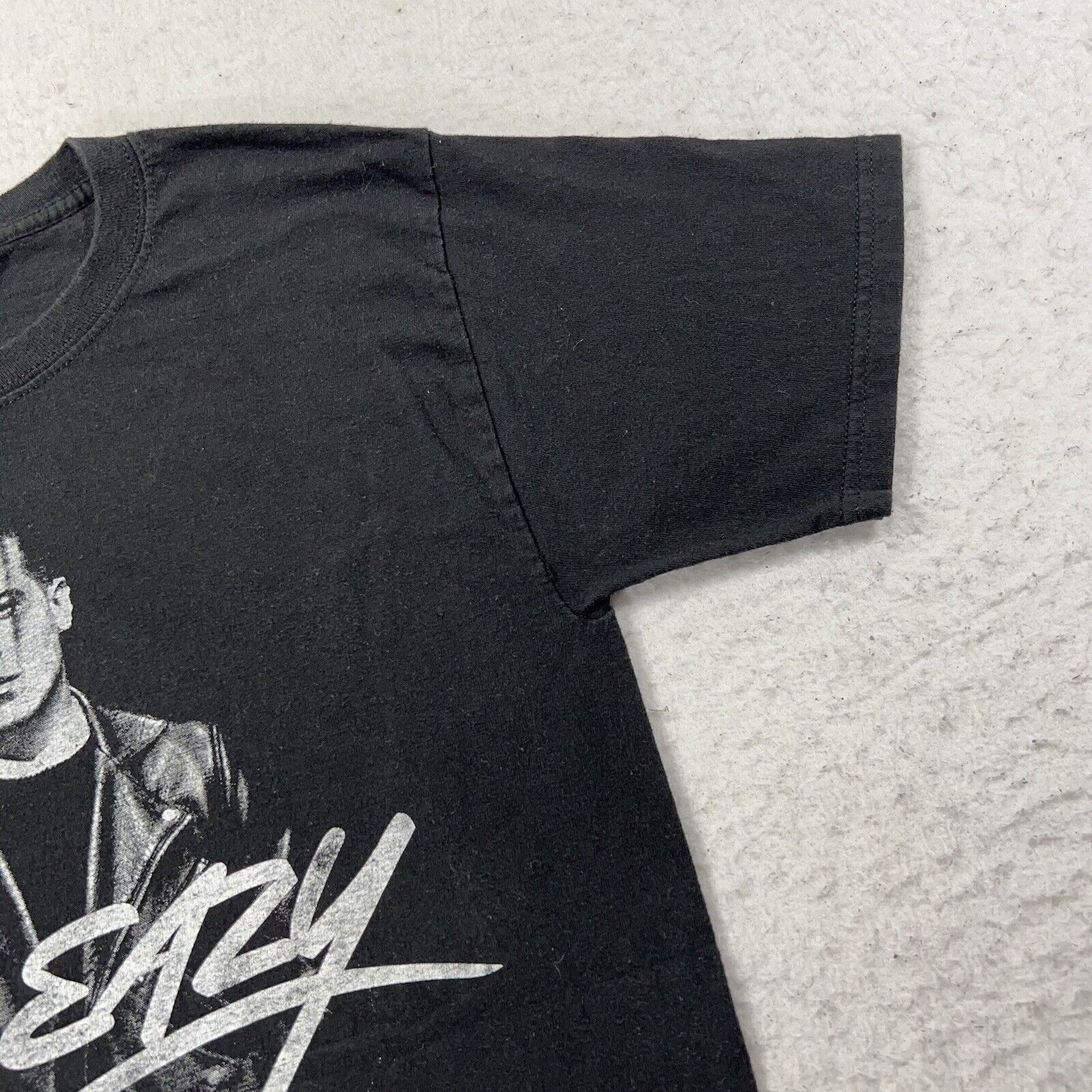 Hanes The Endless Summer Tour 2016 Rap T-Shirt G-Eazy YG Logic Size US S / EU 44-46 / 1 - 3 Thumbnail