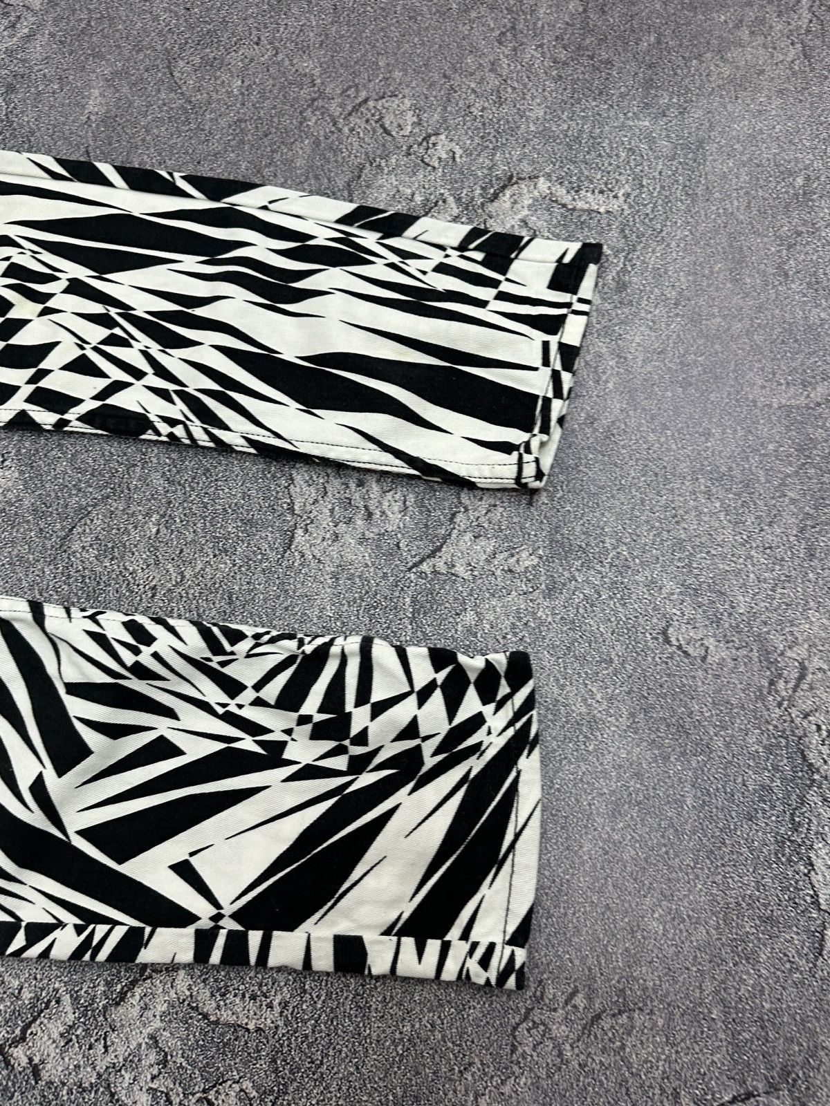 H&M × Kenzo Runway! 2011 Versace x H&M Zebra Abstract Denim Pants Sz 30 Size US 30 / EU 46 - 8 Thumbnail