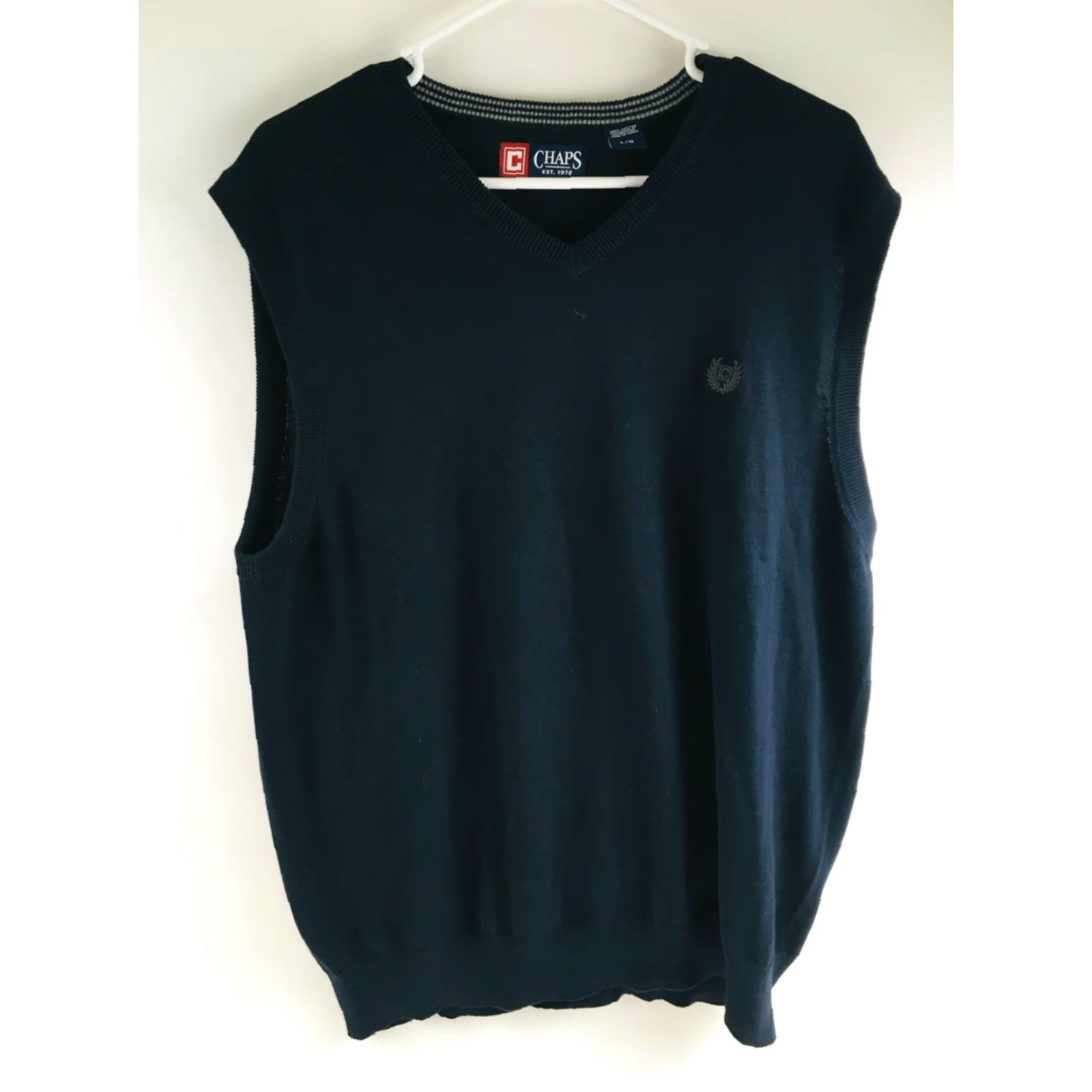 Chaps Chaps Sweater Vest Men Navy Blue Sleeveless Top V-Neck Ribbed Trims Large Size Size 42R - 2 Thumbnail