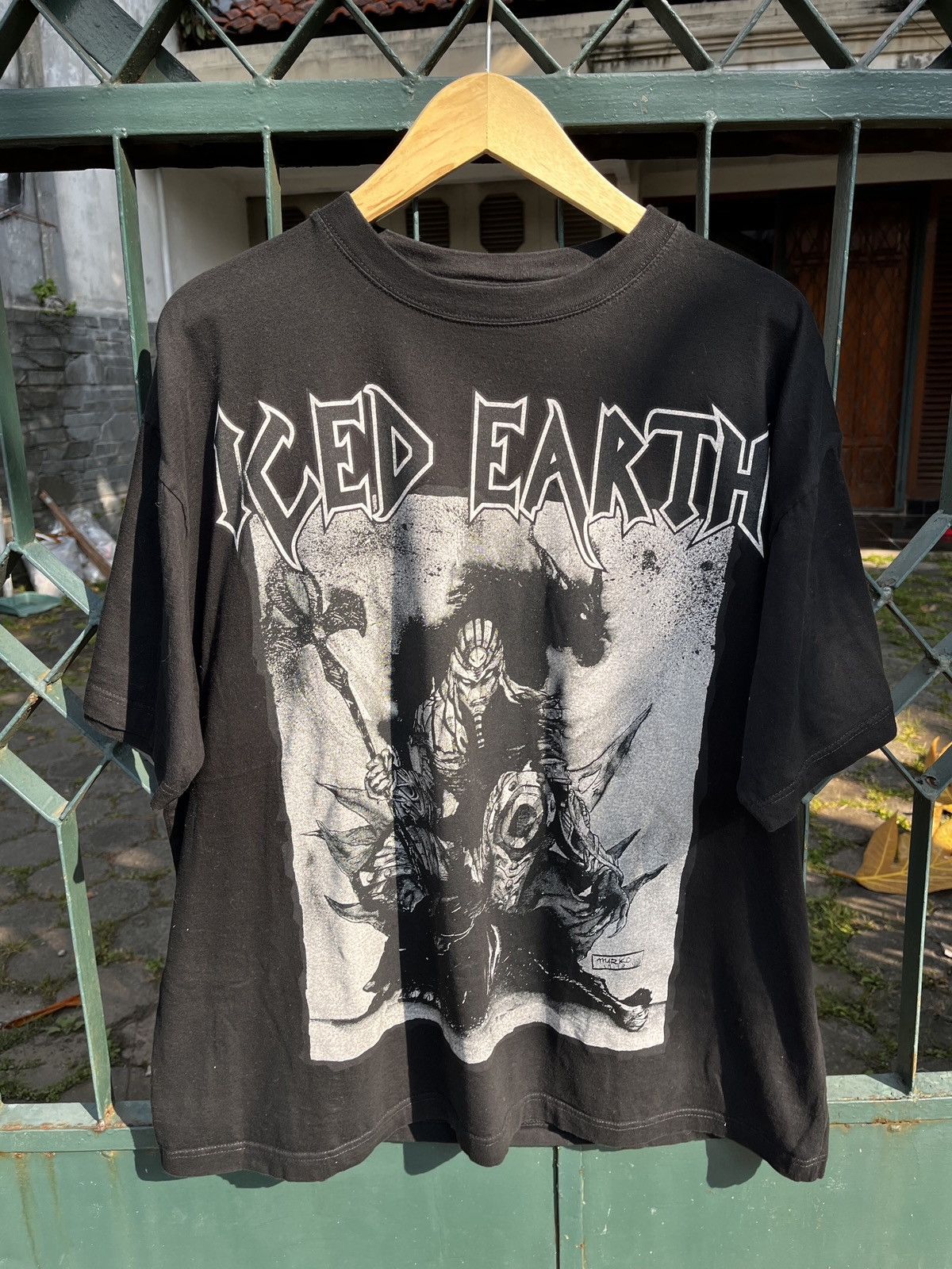 Vintage 1998 store iced earth shirt