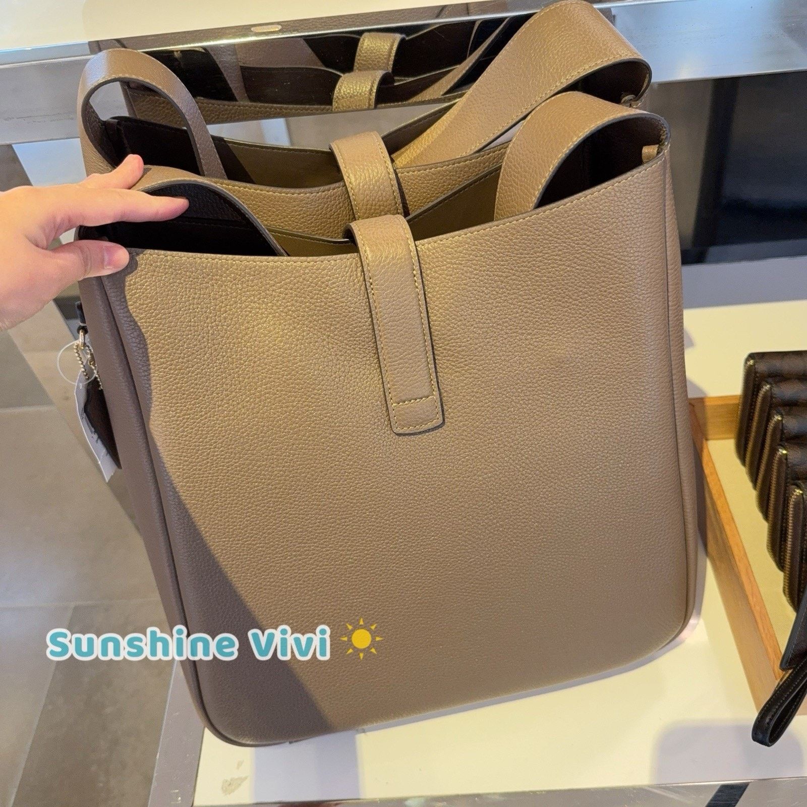 Coach NWT COACH Hadley Large Shoulder Bag CCD65 Gold/Dark Stone Size ONE SIZE - 3 Thumbnail