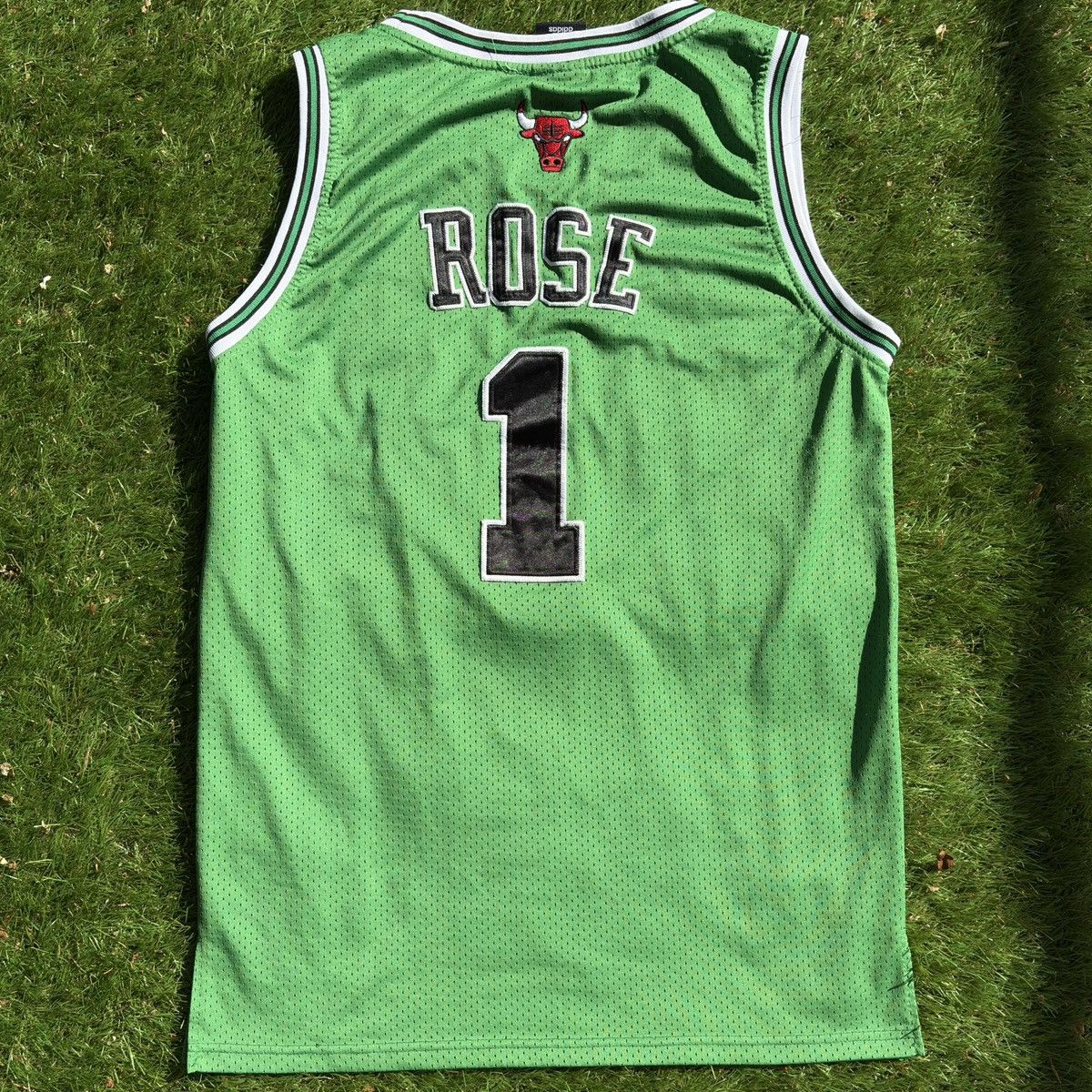Adidas NBA ‘Derrick Rose’ #1 Chicago Bulls St. Patrick’s Day Jersey Size US XL / EU 56 / 4 - 2 Thumbnail