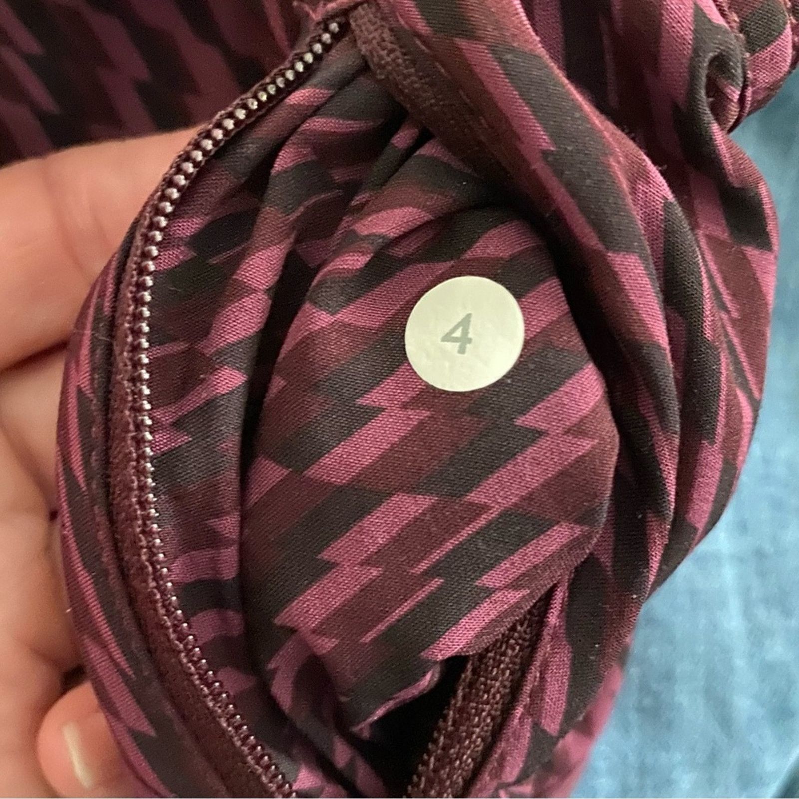 Lululemon Lululemon Tracker Short III Stretch Bordeaux Drama 4 EUC Size 24" / US 00 / IT 34 - 10 Thumbnail