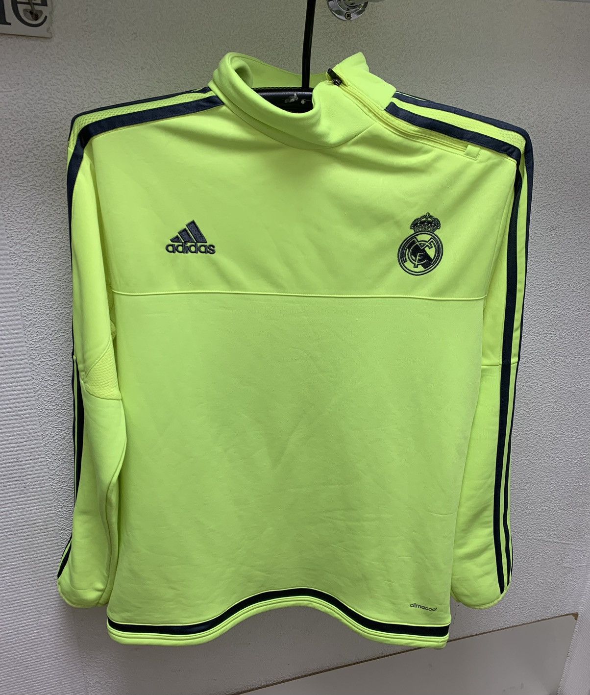 Adidas Adidas Real Madrid yellow soccer jersey longsleeve L sz Size US L / EU 52-54 / 3 - 1 Thumbnail