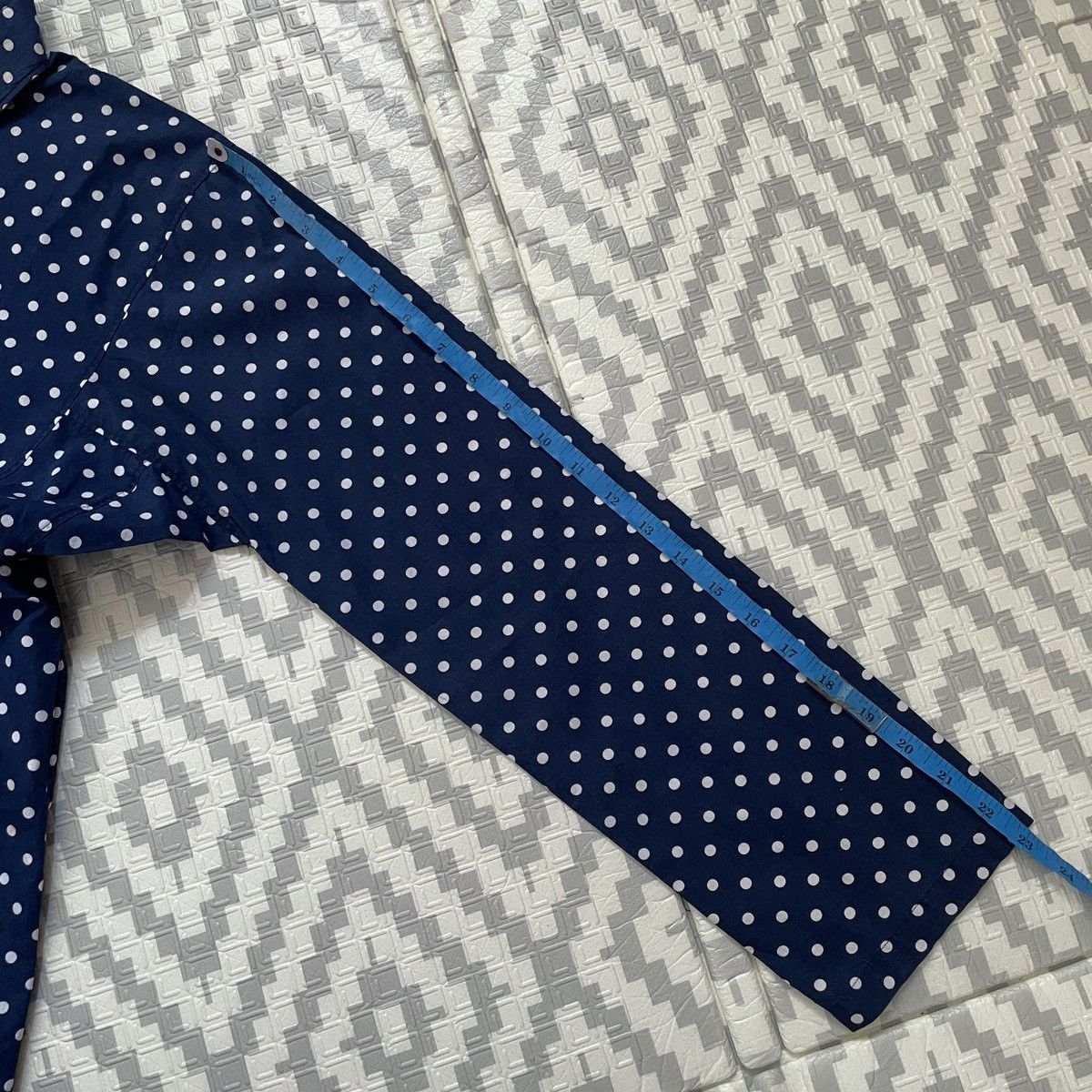 Comme des Garcons Comme Des Garcons half button polka shirt Size US M / EU 48-50 / 2 - 12 Thumbnail