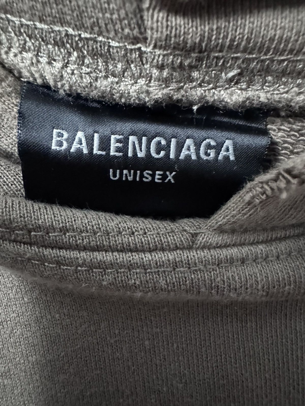 Balenciaga Balenciaga Metal Logo Hoodie Beige Size 3 🌊🌊BLUELLE🌊🌊 Size US L / EU 52-54 / 3 - 7 Thumbnail