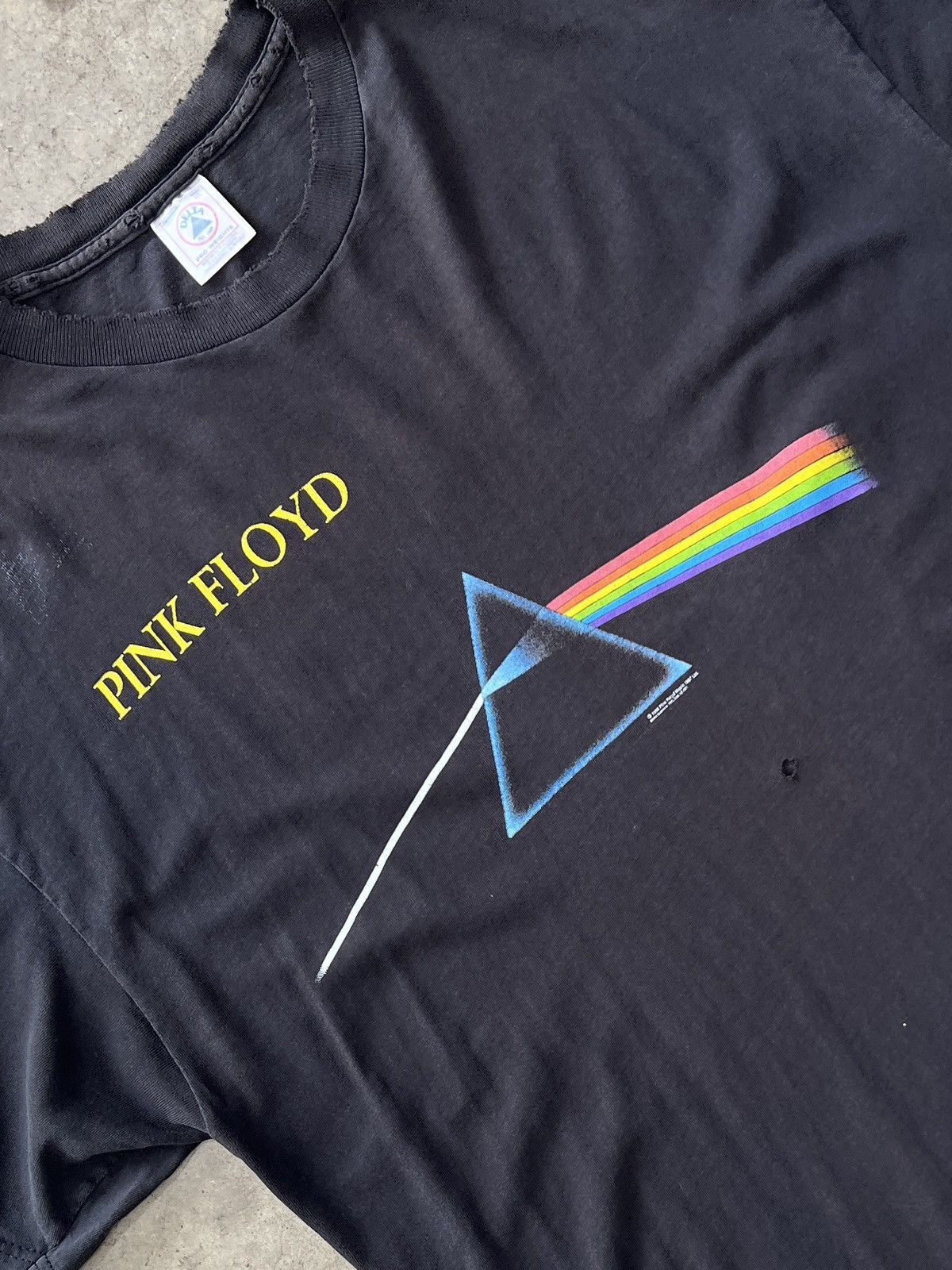 Band Tees Vintage 1996 Pink Floyd Dark Side of the Moon Band Tee XL Size US XL / EU 56 / 4 - 1 Thumbnail