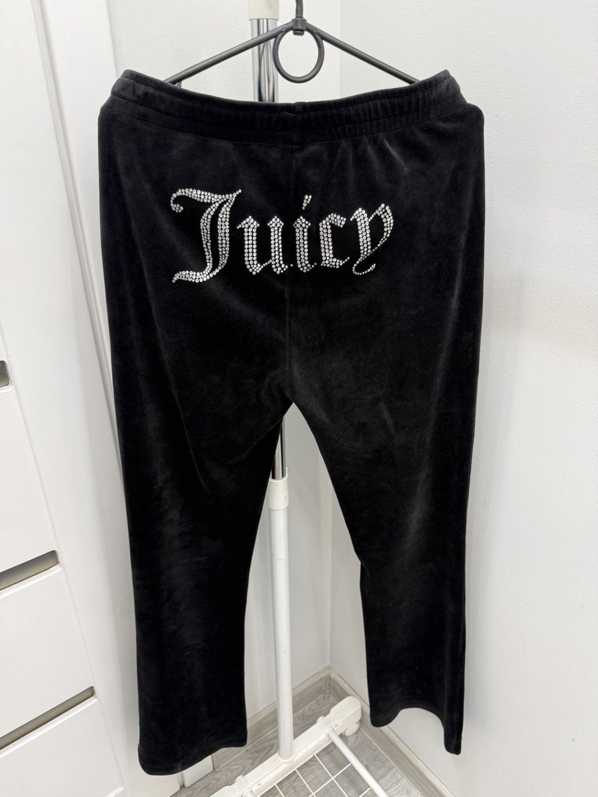 Juicy Couture Y2K Juicy Couture Big Logo Velvet Flared Sweatpants Size 30" / US 8 / IT 44 - 1 Thumbnail