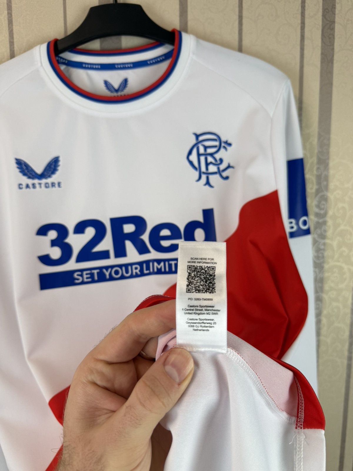 Castore Glasgow Rangers FC 2022/23 Long Sleeve Away Jersey-Size Xl Size US XL / EU 56 / 4 - 7 Thumbnail