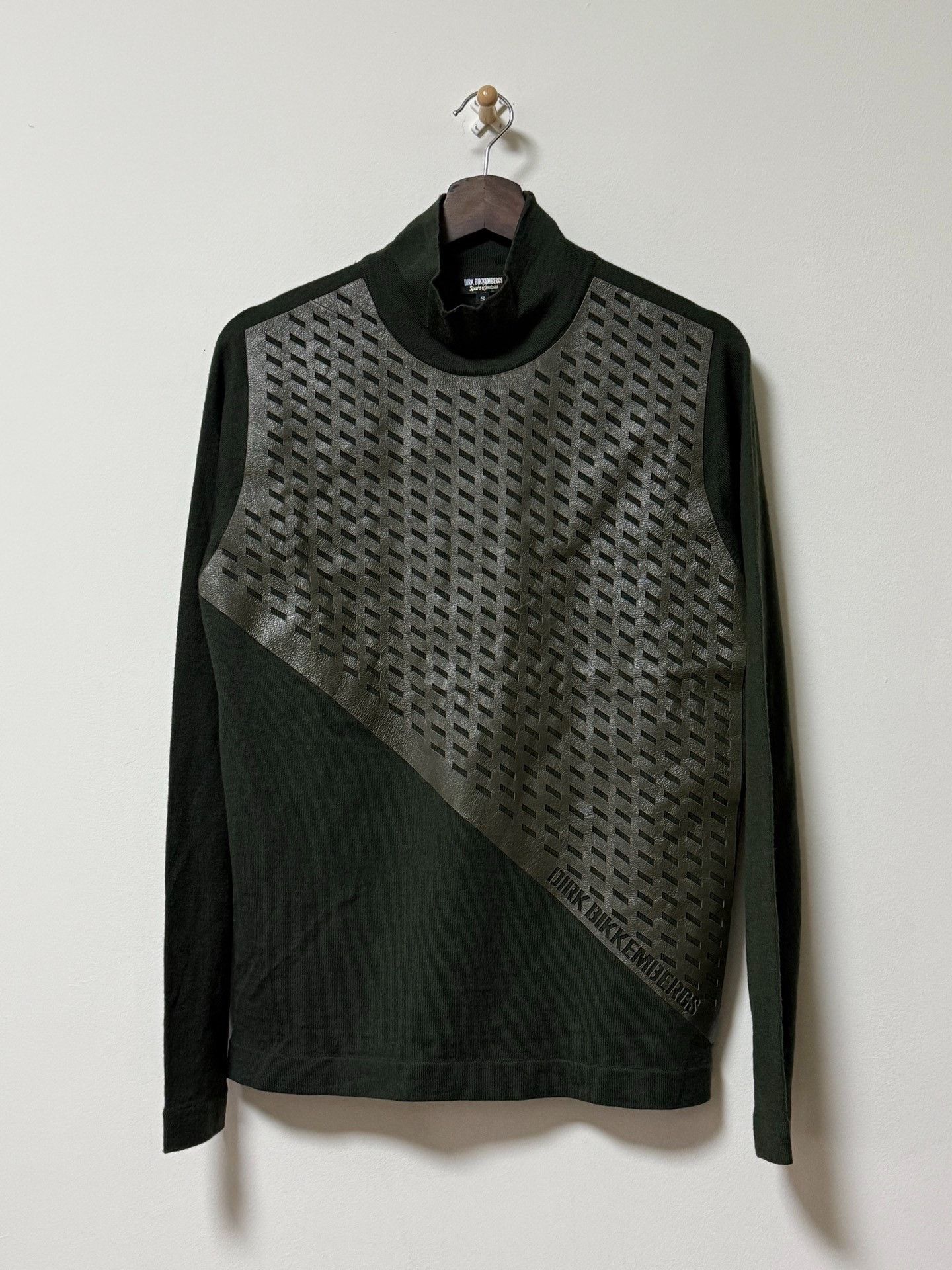 Dirk Bikkembergs Dirk Bikkembergs Cut Leather Turtleneck Sweater Size US S / EU 44-46 / 1 - 1 Thumbnail