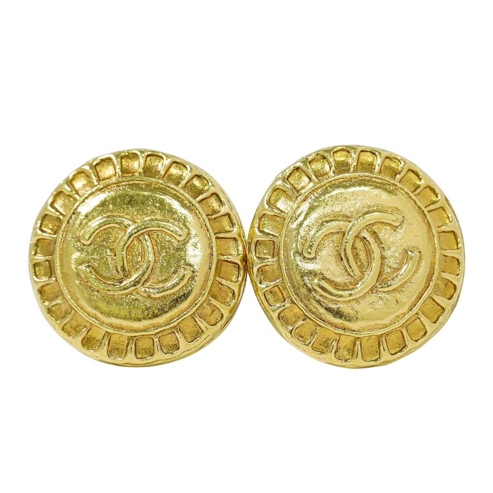 Chanel Chanel Vintage Round CC Clip-On Earrings Metal Size ONE SIZE - 1 Thumbnail