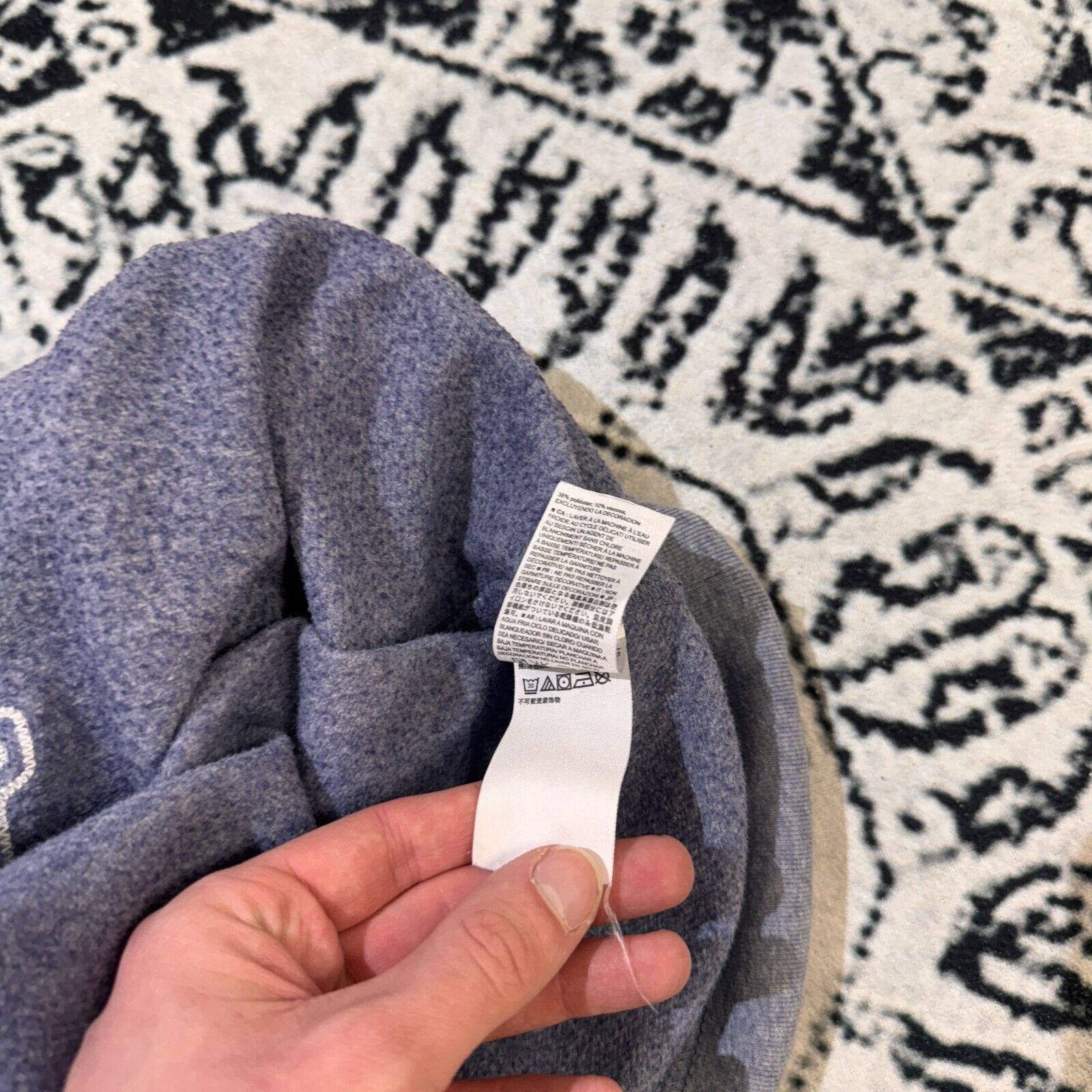 Gap × Vintage Vintage Gap Unisex Gray Cotton Hoodie Size L Y2K 90s Size US L / EU 52-54 / 3 - 21 Thumbnail