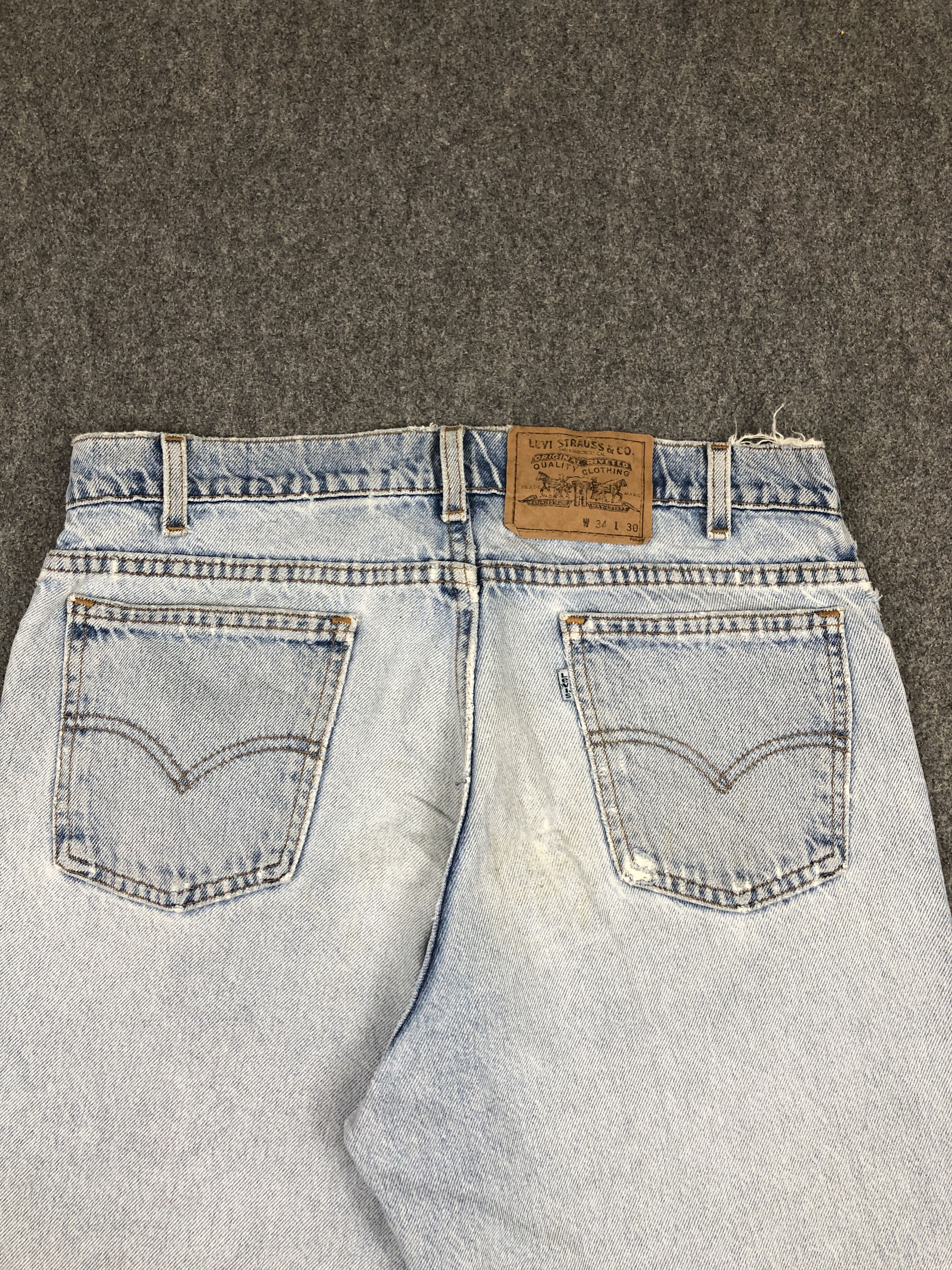 Levi's Distressed Vintage 90s Levis Light Washed Jeans DP2358 Size US 31 - 4 Thumbnail