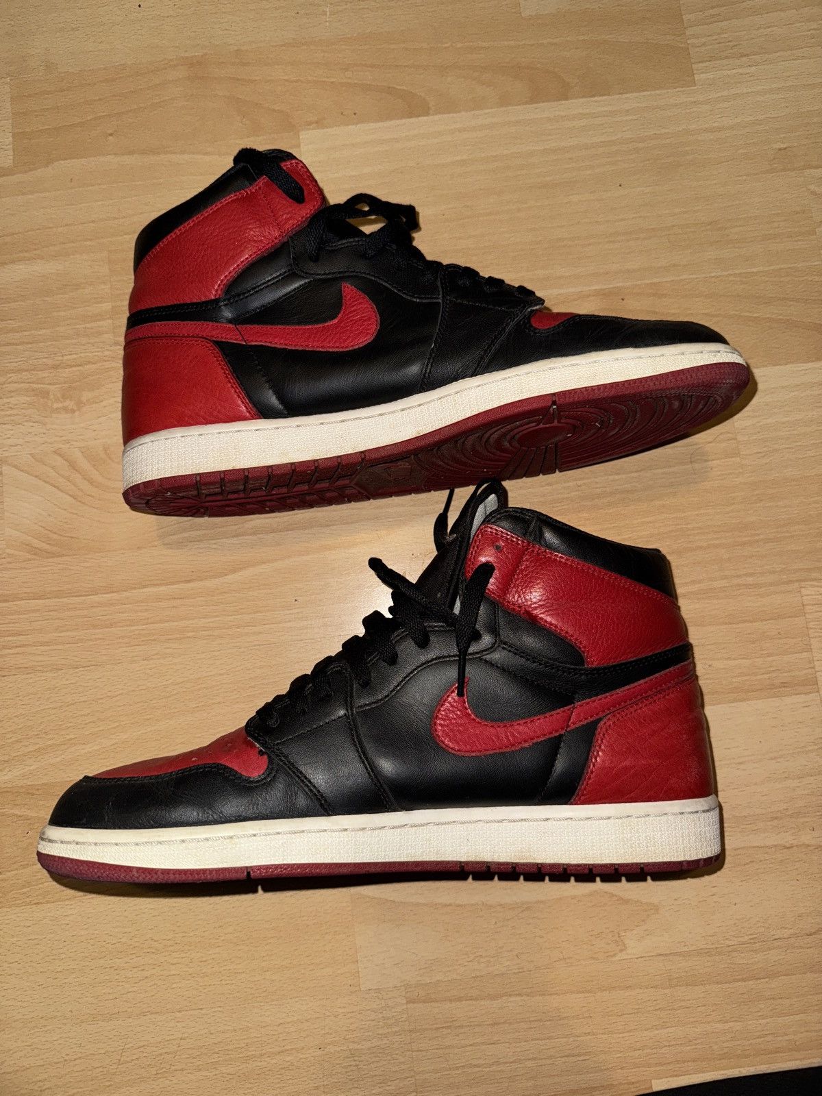 Jordan Brand × Nike Nike Air Jordan 1 Retro High OG Bred Size US 12.5 / EU 45-46 - 3 Thumbnail