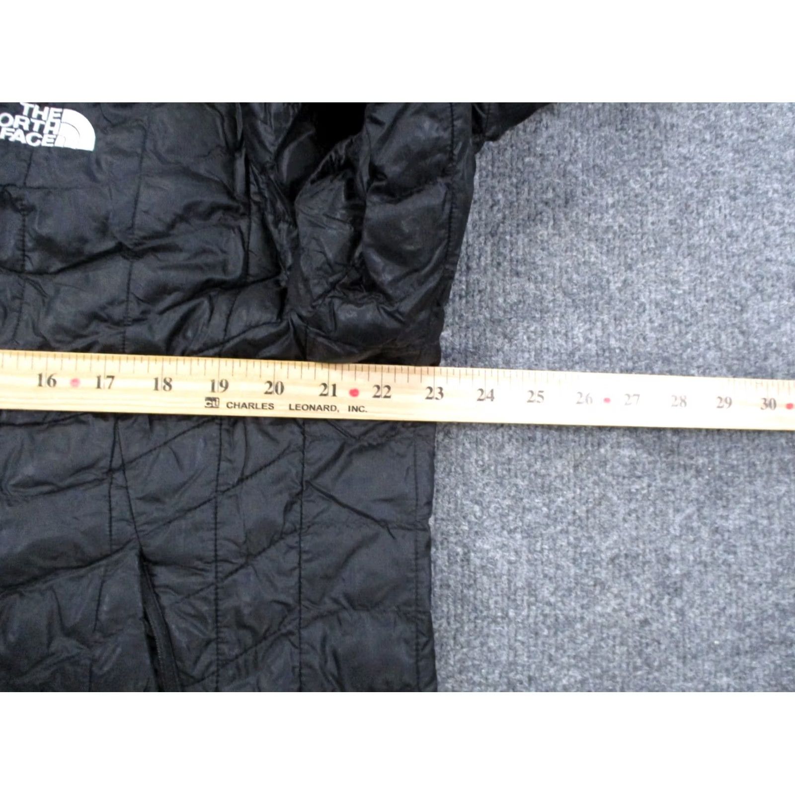 The North Face The North Face Jacket Mens XL Black Nylon Puffer Quilted Lightweight Windproof Full Zip Pockets Size US XL / EU 56 / 4 - 5 Thumbnail
