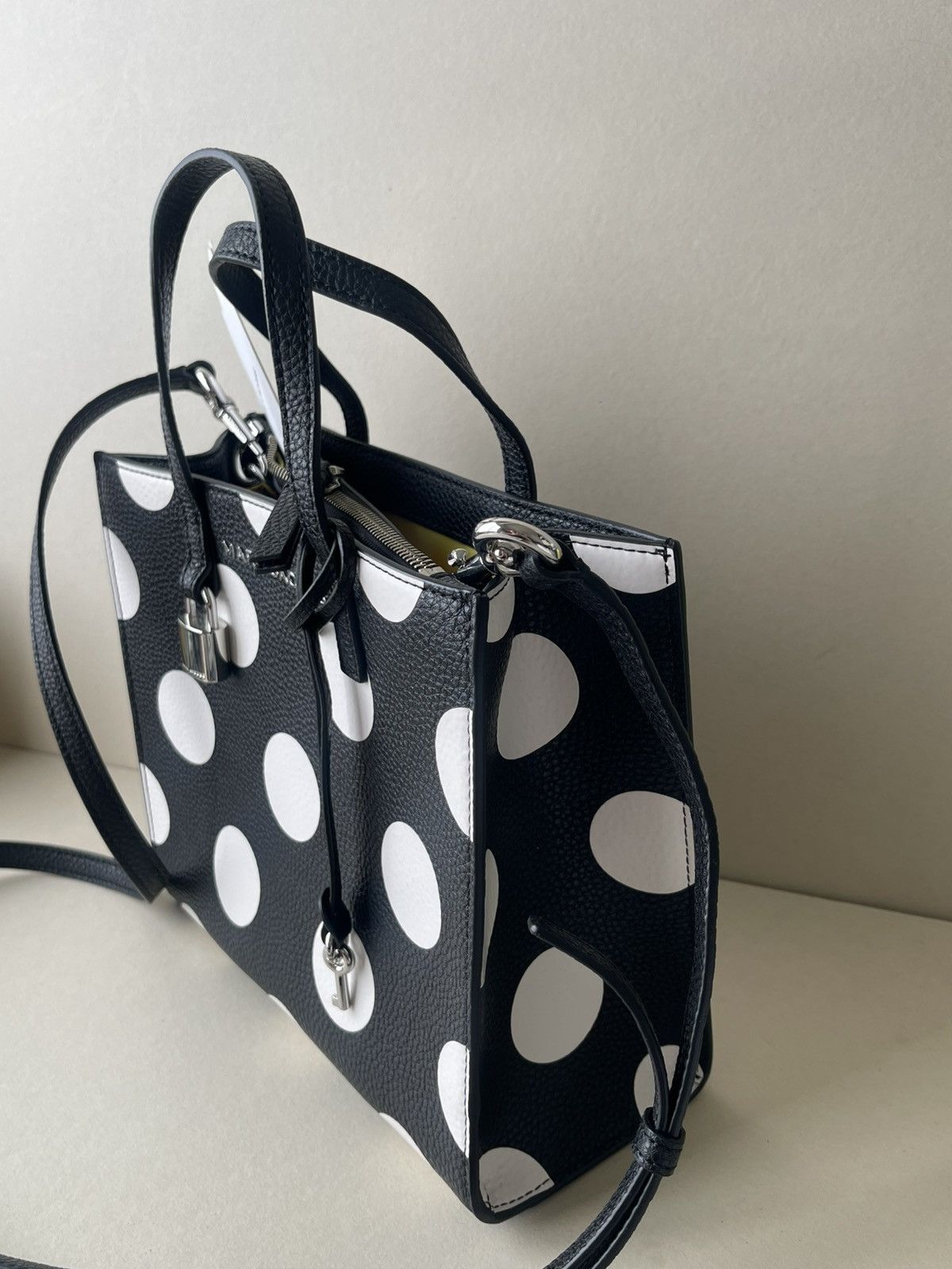 Marc Jacobs (new+tag) Marc Jacobs grind crossbody black polka dots Size ONE SIZE - 9 Thumbnail