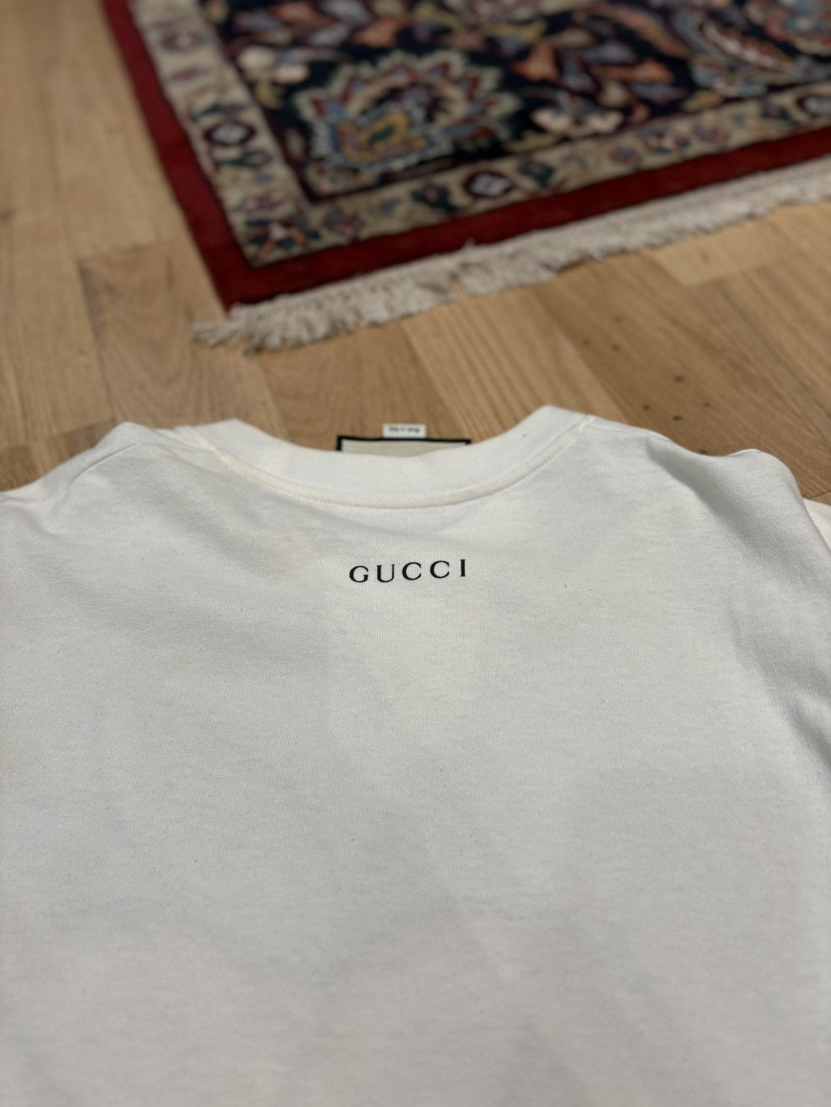 Gucci Gucci Mens Sequin Apple Tee Size Small Size US S / EU 44-46 / 1 - 7 Thumbnail