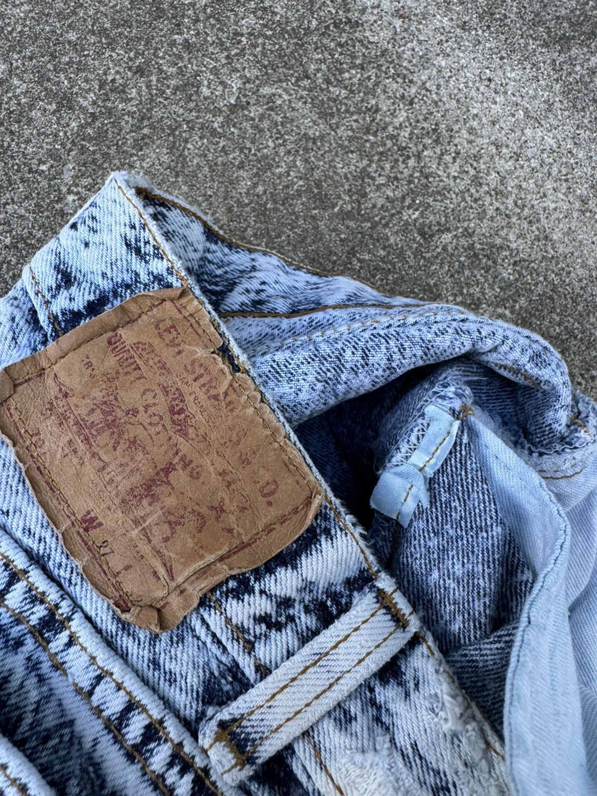 Levi's × Vintage Vtg 90’s Levis 701xx Buttonfly Acid Wash Jeans Size 26x30 Size 26" / US 2 / IT 38 - 8 Thumbnail