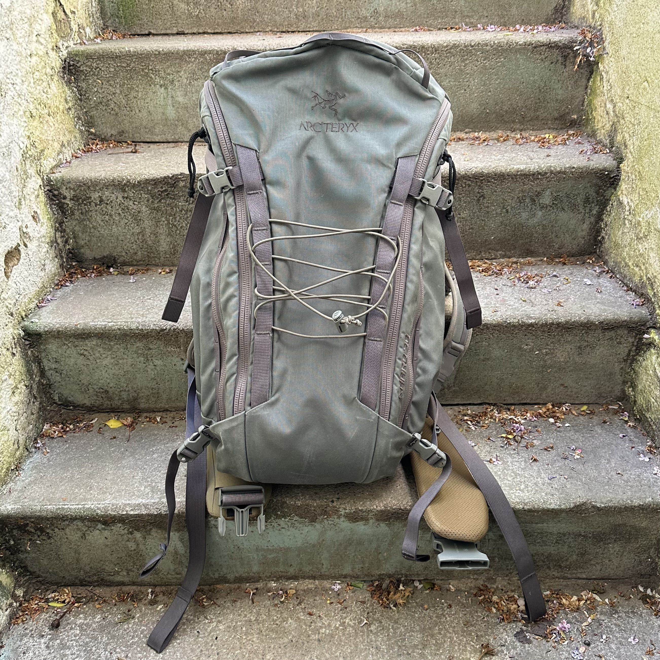 Arc'teryx Arc'teryx SYSTEM_A quiver crossbody pack | Grailed