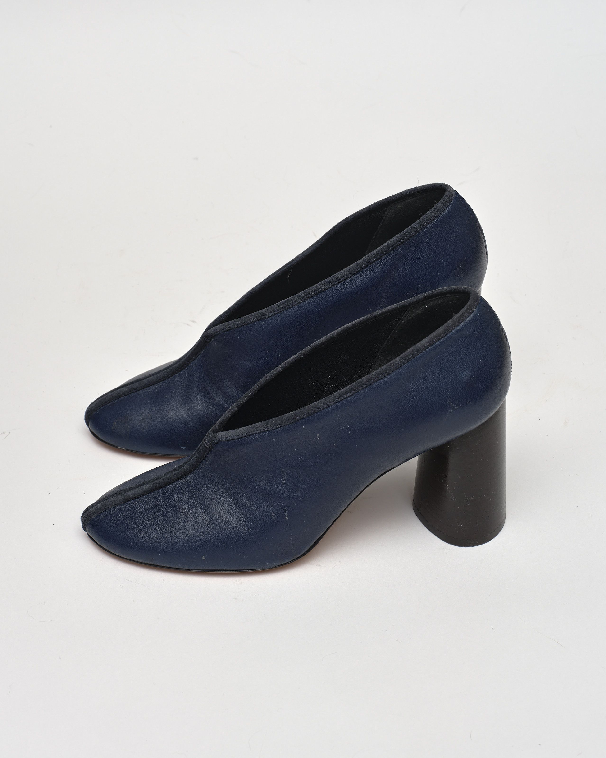 Celine CELINE Navy Blue Leather V Neck Block Heel Pumps Size US 8 / IT 38 - 3 Thumbnail