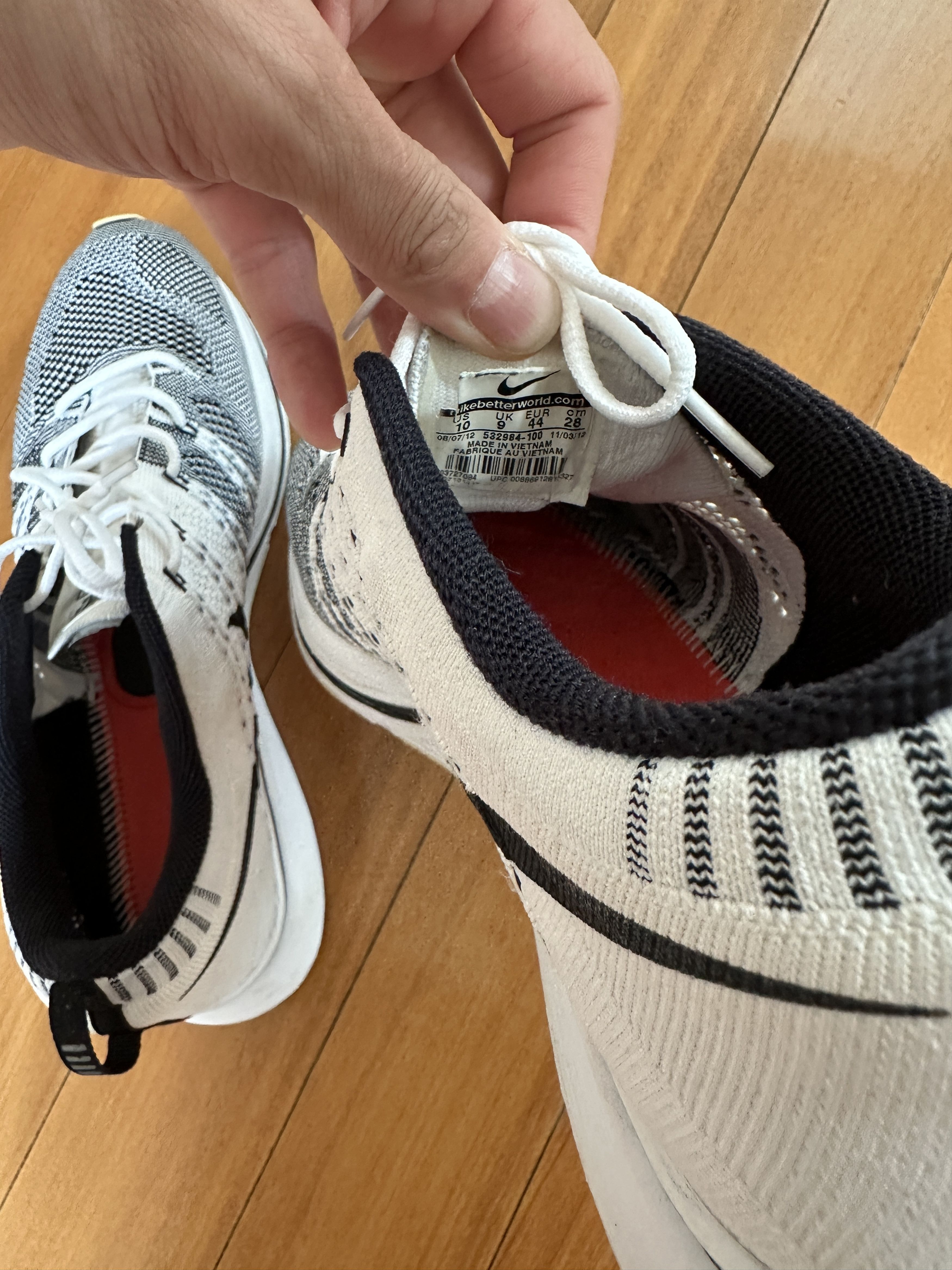 Nike Nike White Black Flyknit Trainer Yeknit 2012 Size US 10 / EU 43 - 8 Thumbnail