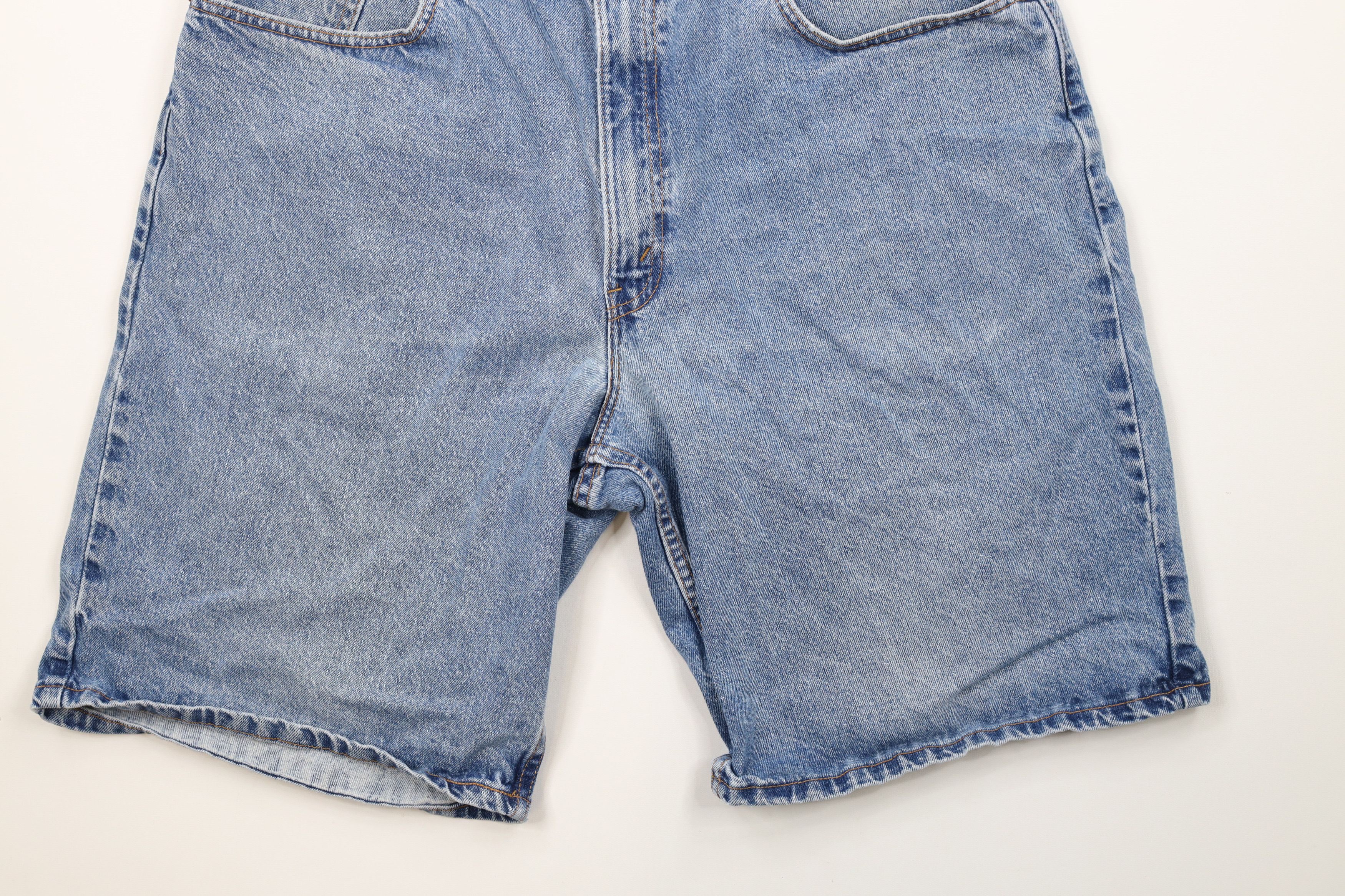 Levi's × Vintage Vintage 90s Levis 560 Loose Fit Denim Jean Shorts Jorts USA Size US 38 / EU 54 - 4 Thumbnail