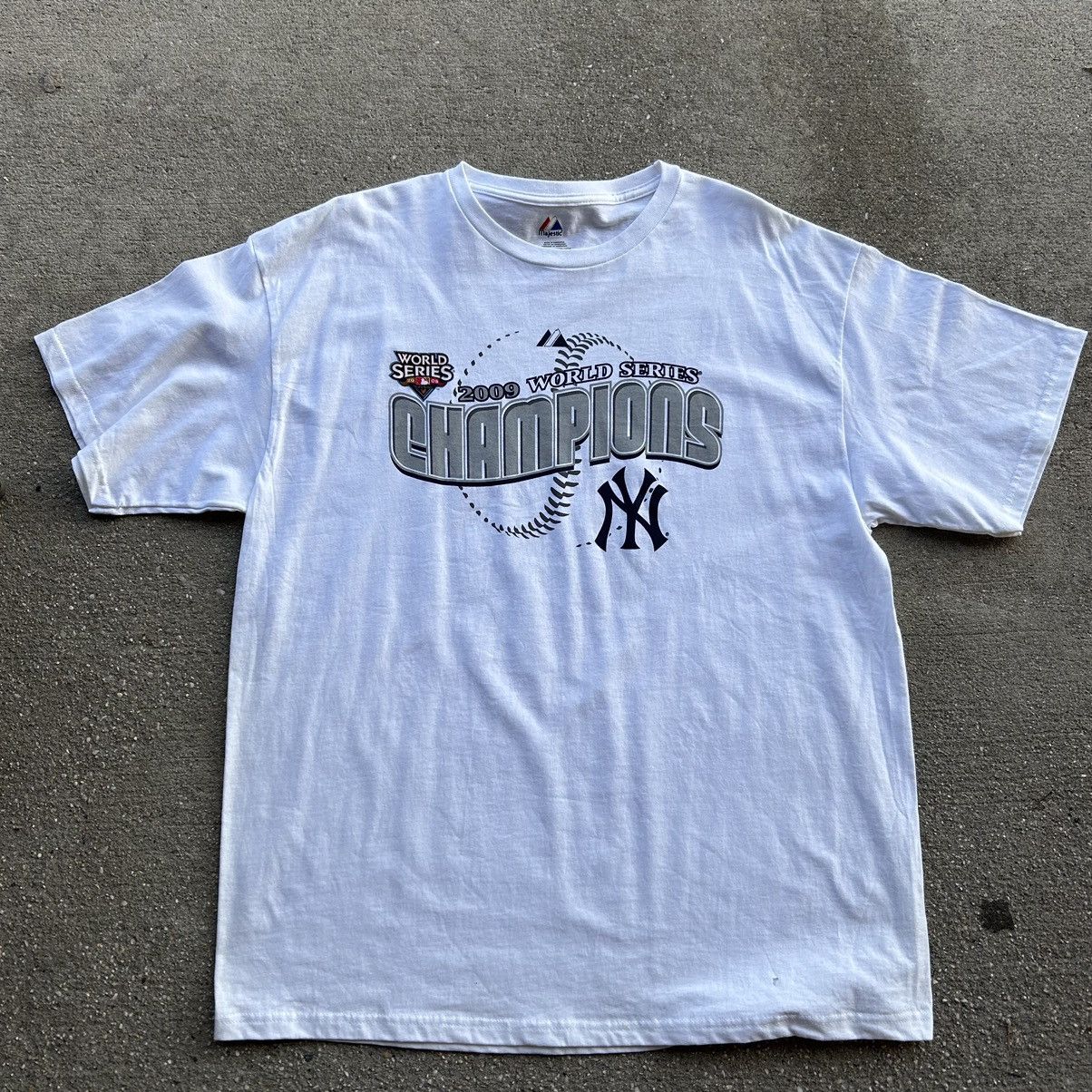 MLB × Majestic × New York Yankees 2009 new york yankees world series t shirt Size US XL / EU 56 / 4 - 1 Thumbnail