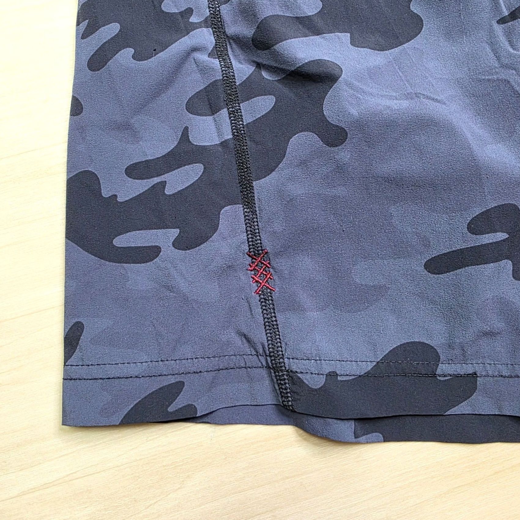 Rhone Rhone Reign Mens Navy Black Camo Athletic Training Shorts XL 7 Inseam Drawstring Pockets Moisture Wicking Athleticwear Camouflage Blue Size US 36 / EU 52 - 7 Thumbnail