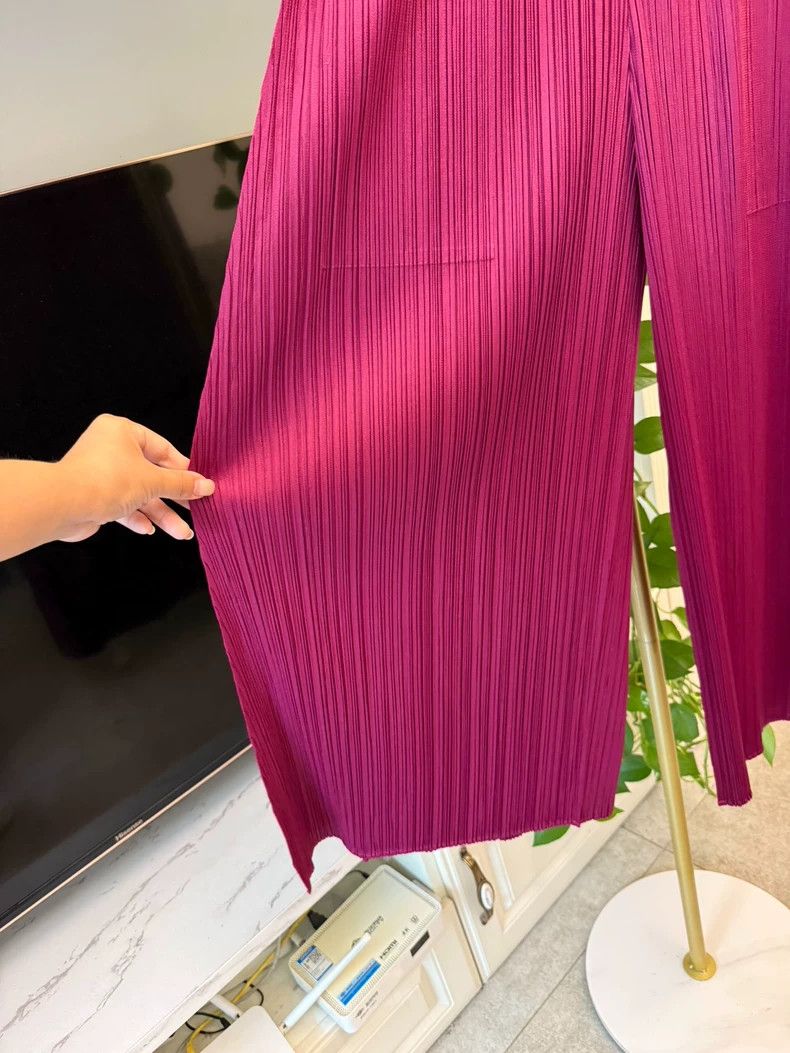 Issey Miyake Issey Miyake size:3 Purple pleated straight-leg wide-leg p Size 31" - 2 Thumbnail