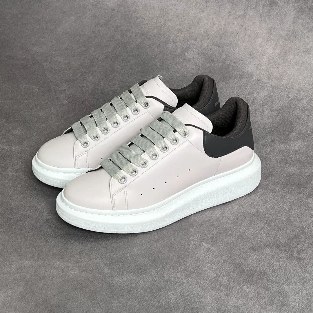 Alexander McQueen Alexander McQueen Leather Gray Lowtop Sneakers 11 Men Size US 11 / EU 44 - 1 Thumbnail