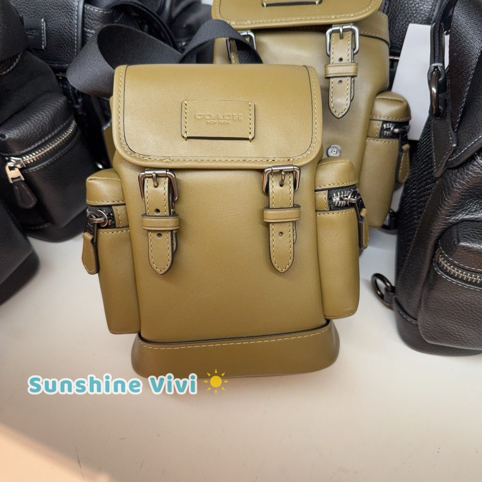 Coach NWT Coach Sprint Sling Pack CDR05 Gunmetal/Green Leather Size ONE SIZE - 1 Thumbnail