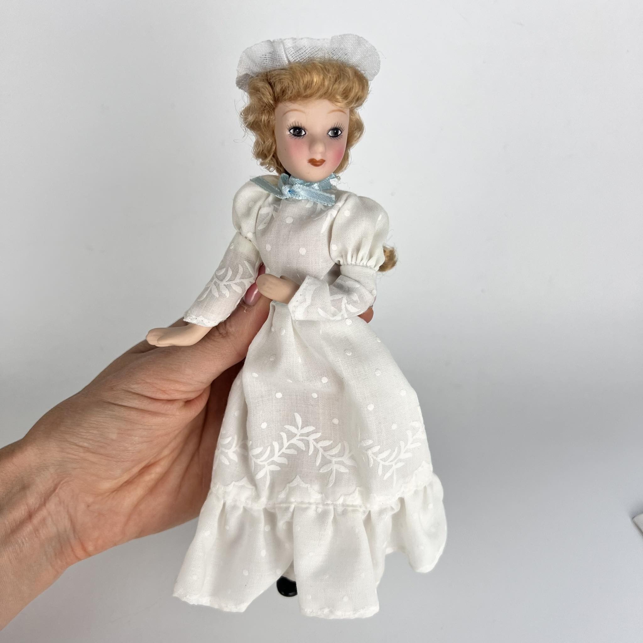 Vintage Vintage Porcelain Doll Ladies of the Era Magazine about Doll Size ONE SIZE - 1 Thumbnail