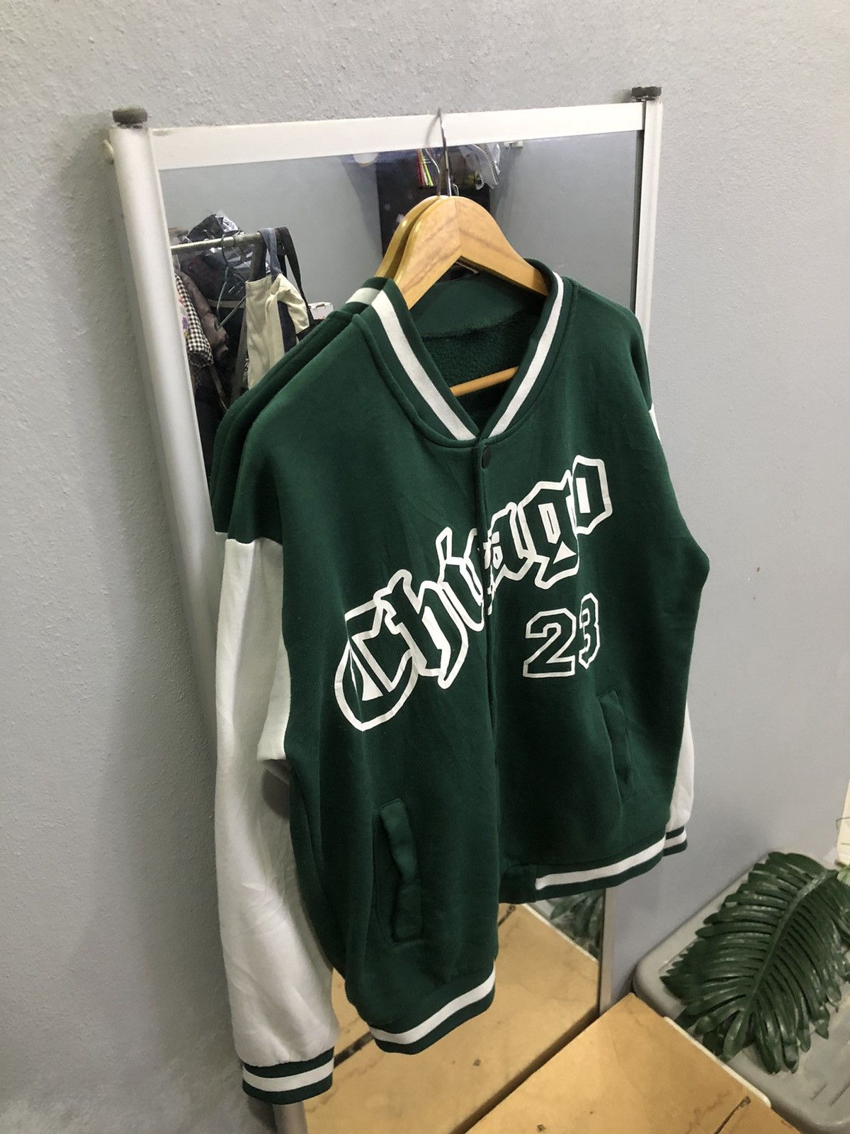 Other Vintage Chicago 23 Green White Varsity Jacket Size US M / EU 48-50 / 2 - 3 Thumbnail