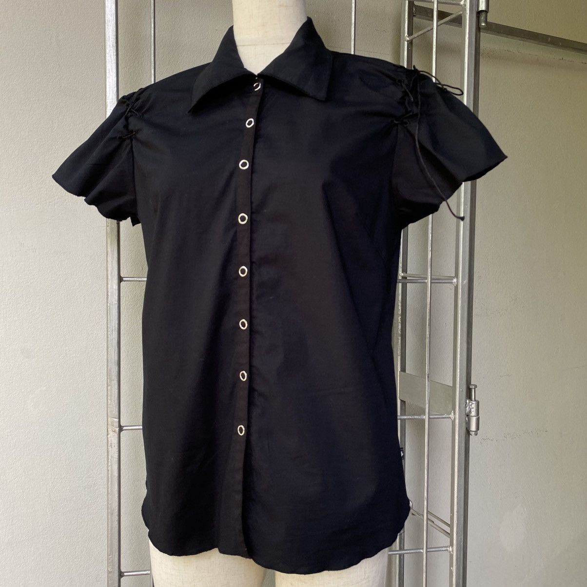 Enrico Coveri ENRICO COVERING Black Puff Sleeve Eyelet Shirt Size M / US 6-8 / IT 42-44 - 17 Thumbnail