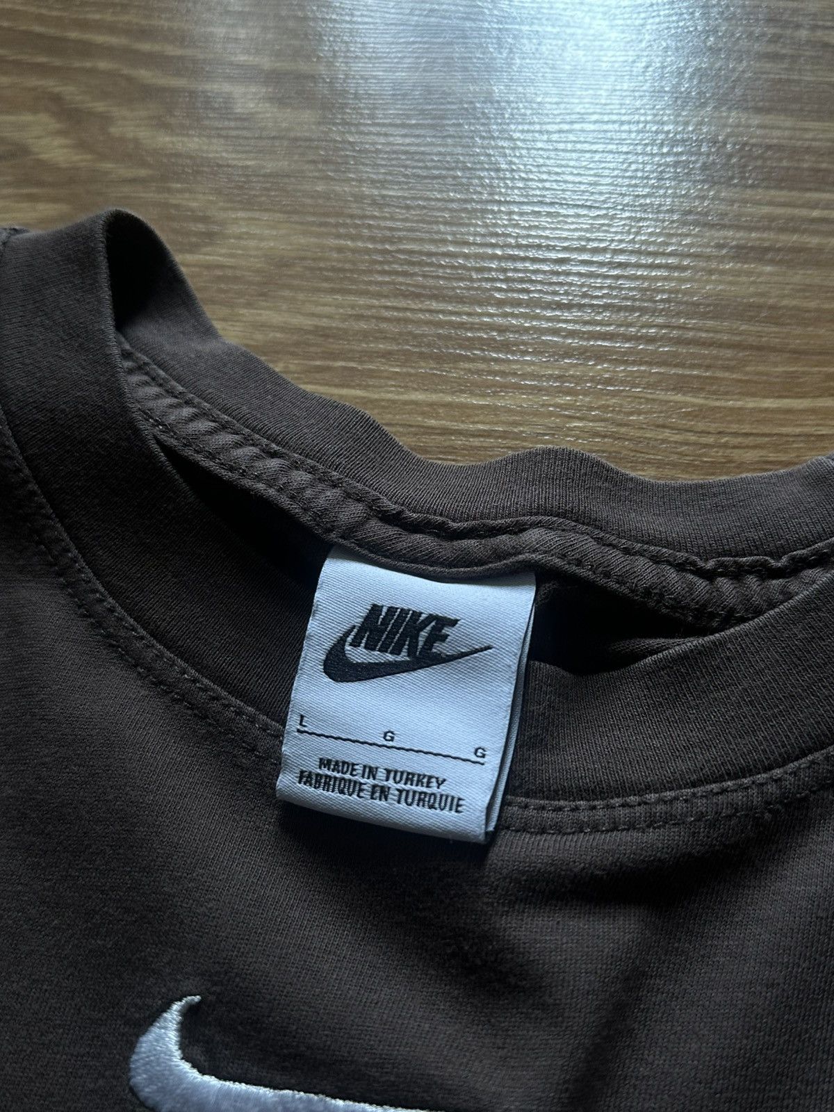Nike Nike center swoosh Oversized brown Tee vintage Y2K Size US L / EU 52-54 / 3 - 5 Thumbnail