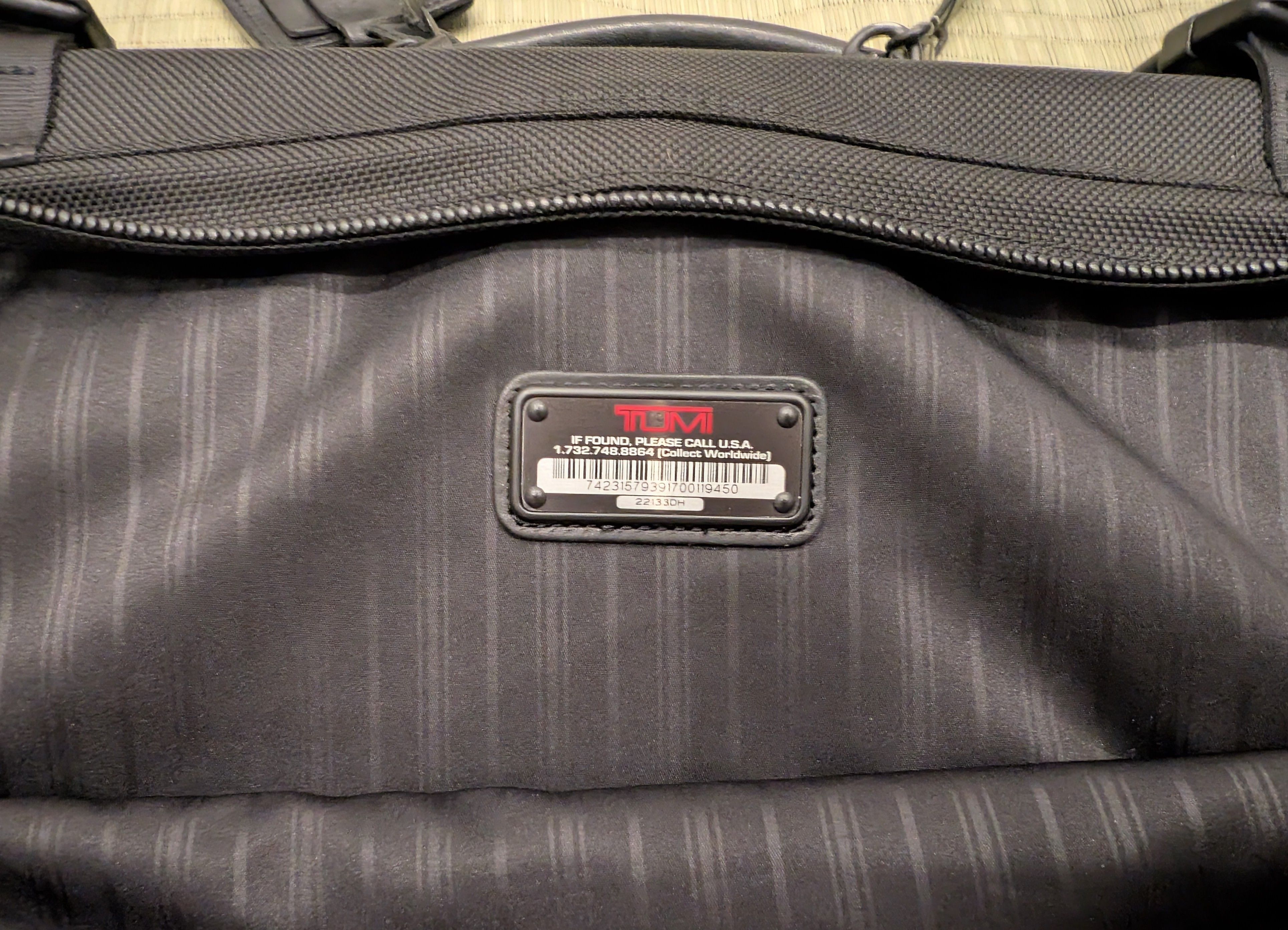 Tumi Tumi Alpha Tri-fold Garment Bag Ballistic *No Shoulder Strap Size ONE SIZE - 5 Thumbnail