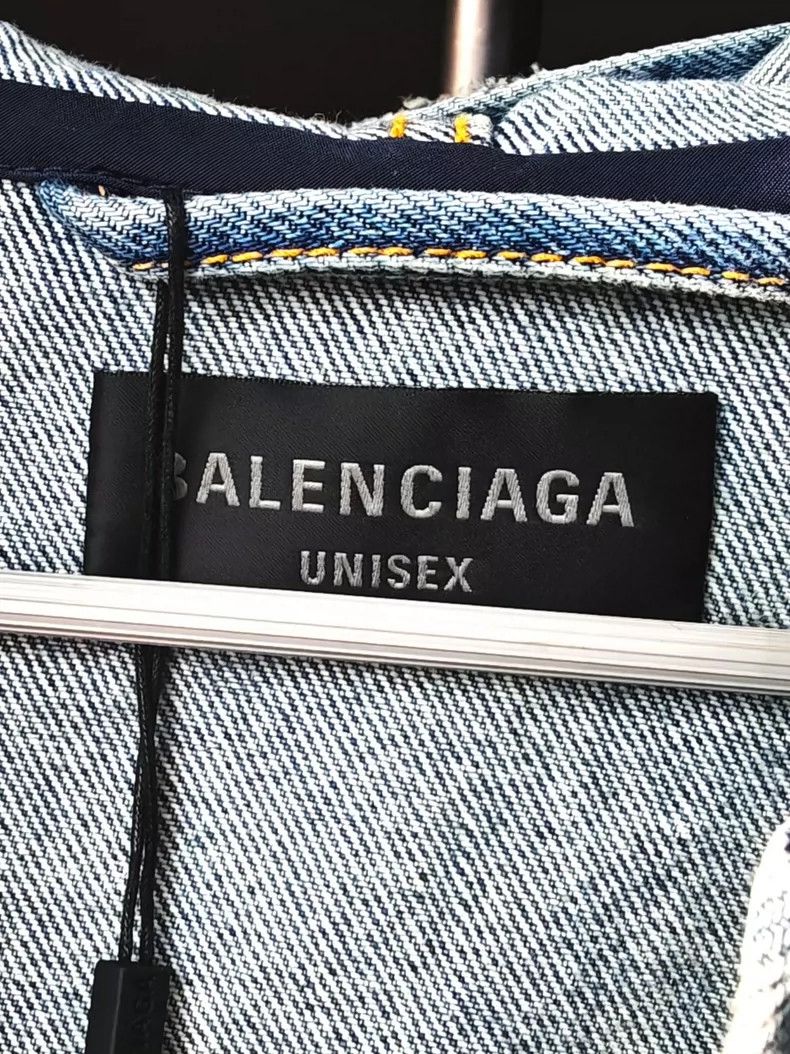 Balenciaga Balenciaga Rhinestone graffiti distressed hooded denim jac Size US M / EU 48-50 / 2 - 7 Thumbnail
