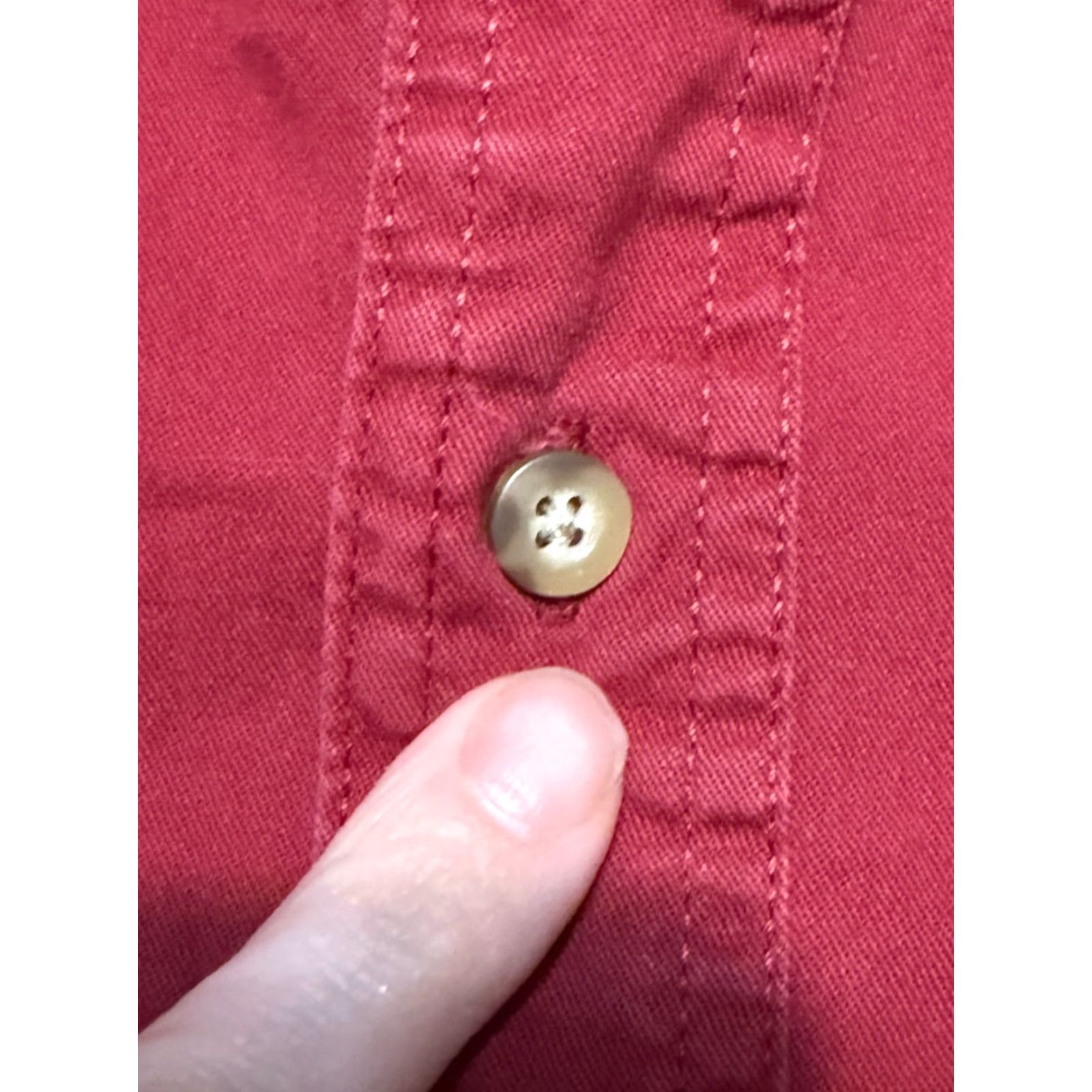 Chippewa Devon & Jones Shirt M Button Up Red Leinenkugel Brewing Co. Chippewa Falls, WI Size US M / EU 48-50 / 2 - 5 Thumbnail