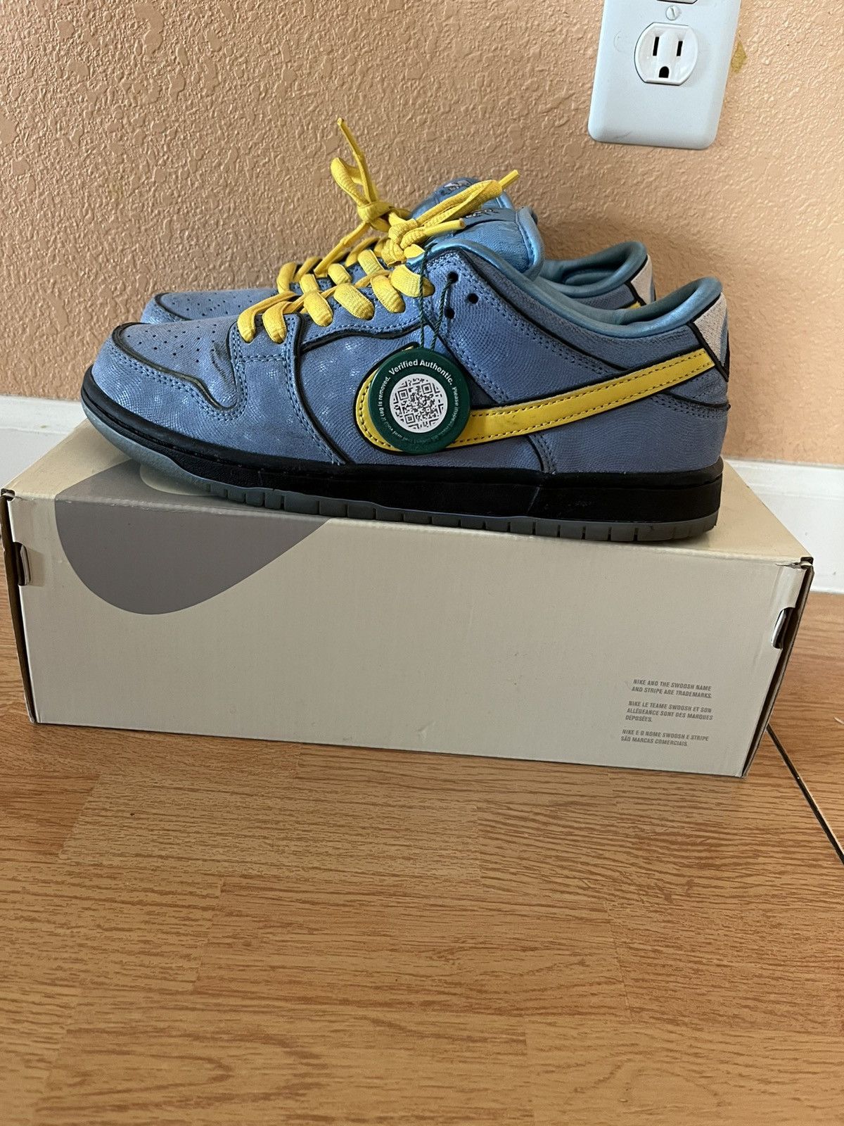 Nike The Powerpuff Girls x Nike Dunk Low Pro SB QS ‘Bubbles’ Size US 8.5 / EU 41-42 - 3 Thumbnail