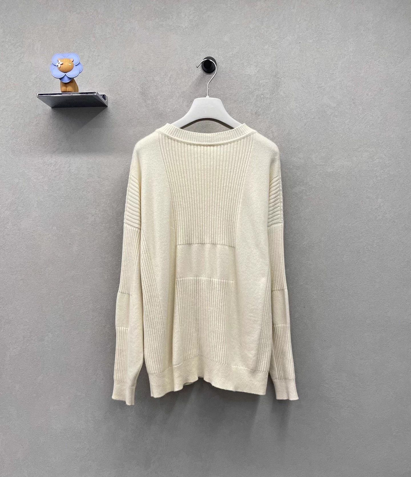 Hermes New Hermes Cream Knit Sweater Size 36 Size XS / US 0-2 / IT 36-38 - 2 Thumbnail