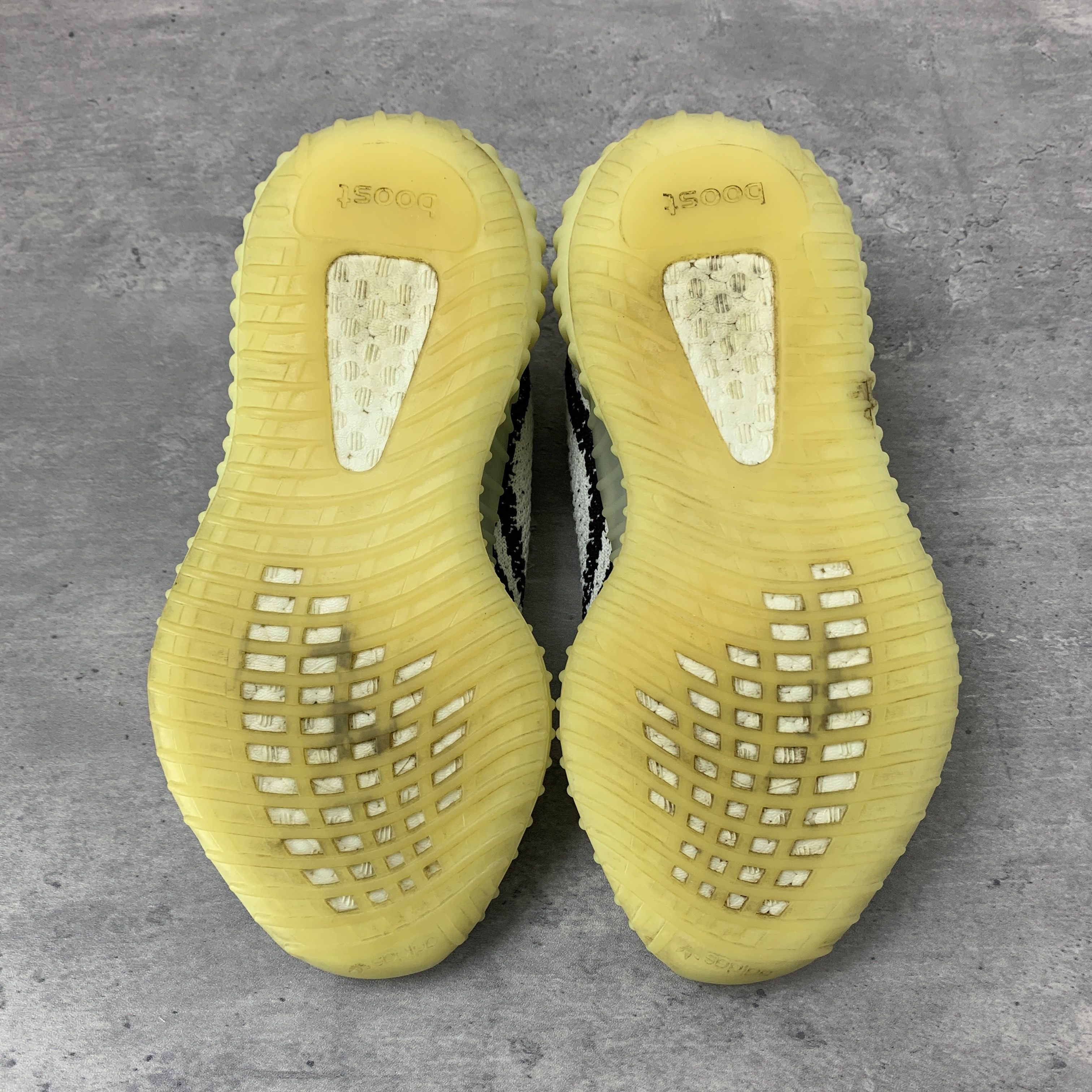 Adidas × Yeezy Adidas Yeezy Boost 350 V2 Zebra CP9654 Size US 5.5 / IT 35.5 - 6 Thumbnail