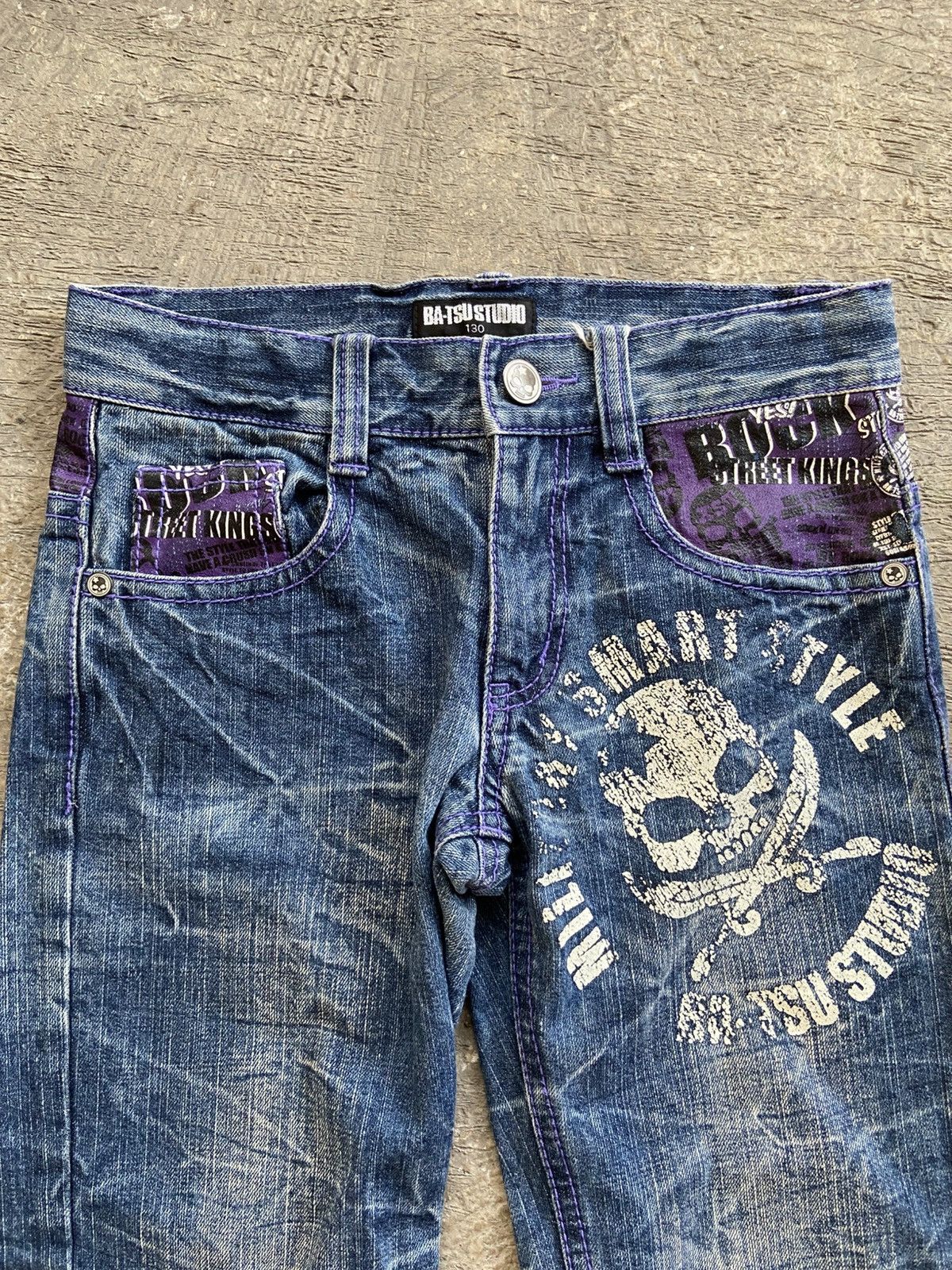 Le Grande Bleu (L.G.B.) 2000s Ba-Tsu Studio - Skull Boy AOP Denim Pants Size US 26 / EU 42 - 3 Thumbnail