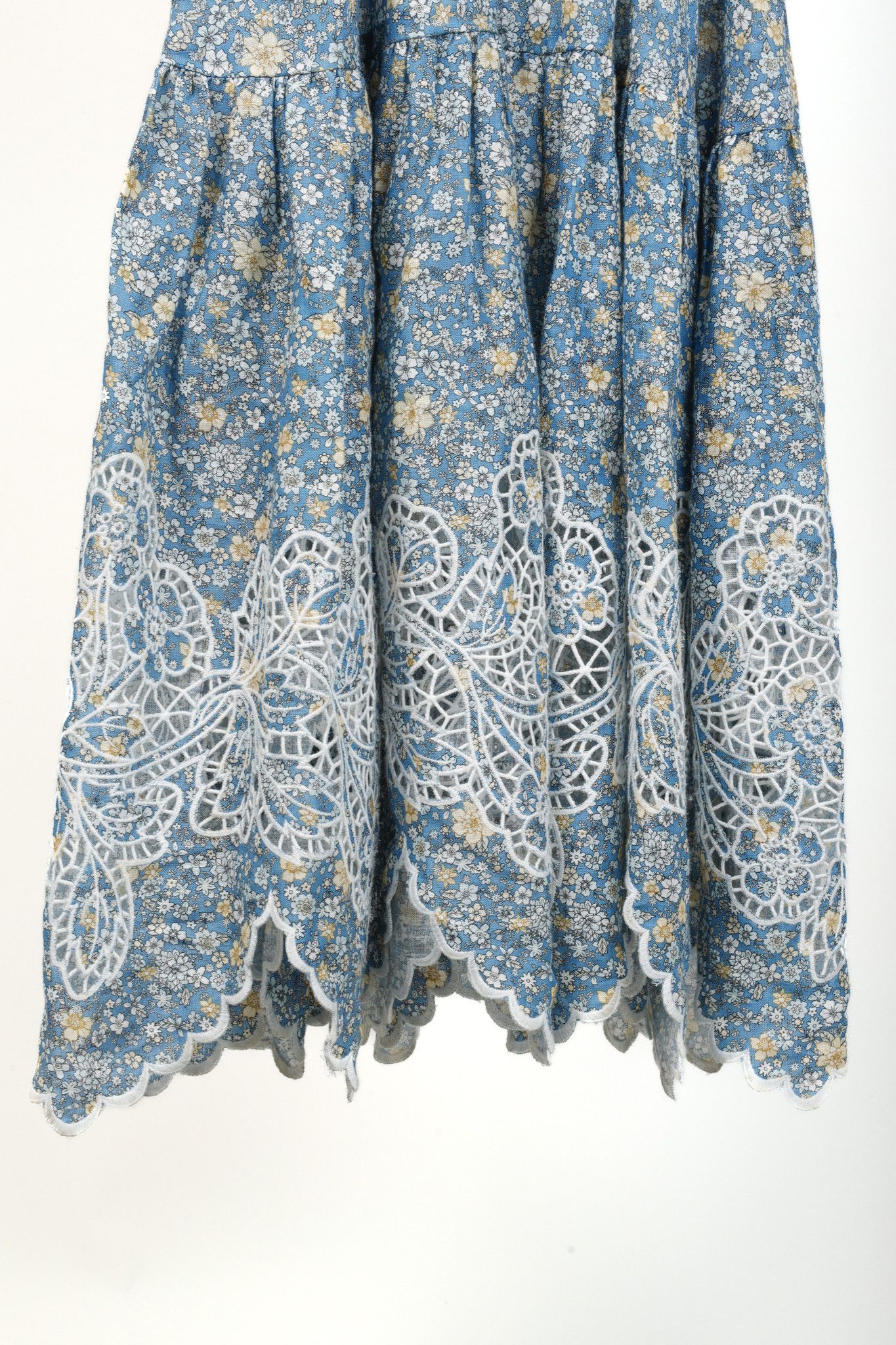 Zimmermann Zimmermann Carnaby Ditsy Broderie Anglaise Linen Maxi Dress Size S / US 4 / IT 40 - 7 Thumbnail